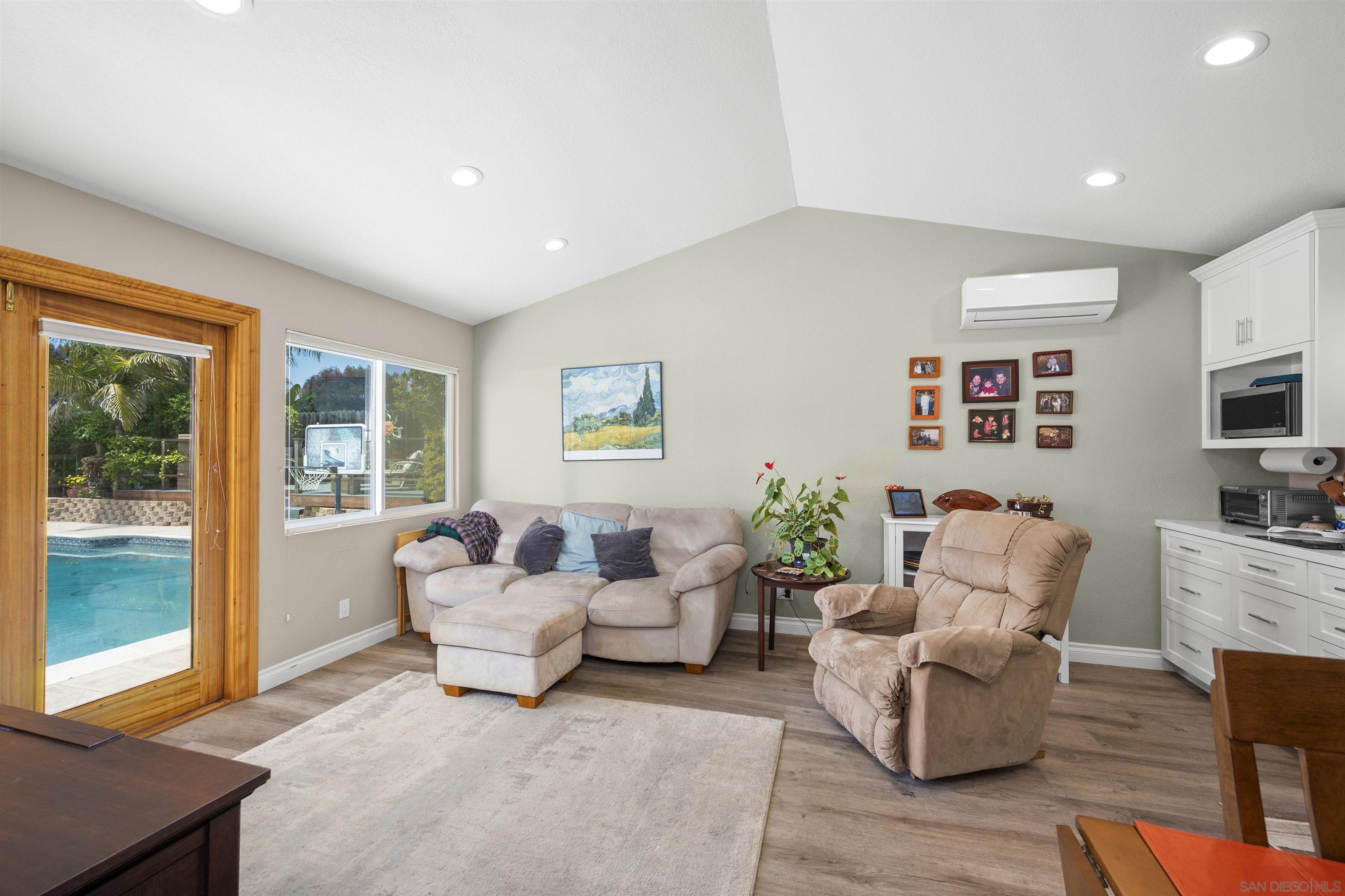 Detail Gallery Image 42 of 56 For 1510  Orangeview Dr  #1-2,  Encinitas,  CA 92024 - 5 Beds | 3 Baths