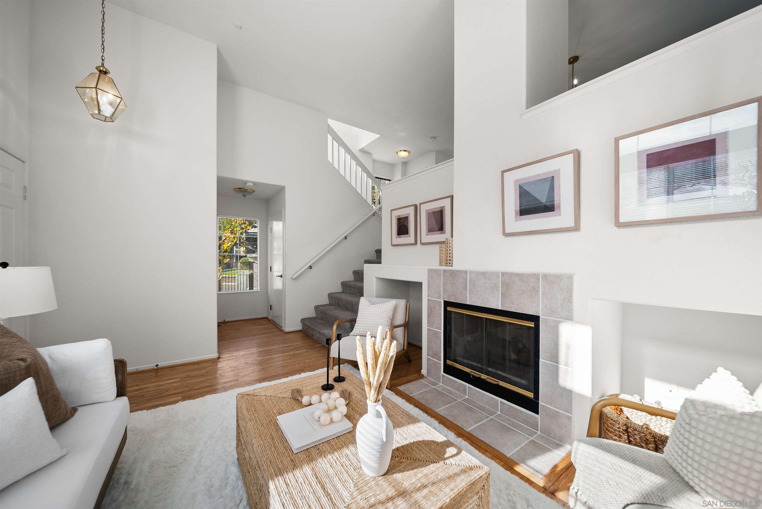 Detail Gallery Image 4 of 26 For 10206  Wateridge Cir  #159,  San Diego,  CA 92121 - 3 Beds | 2/1 Baths