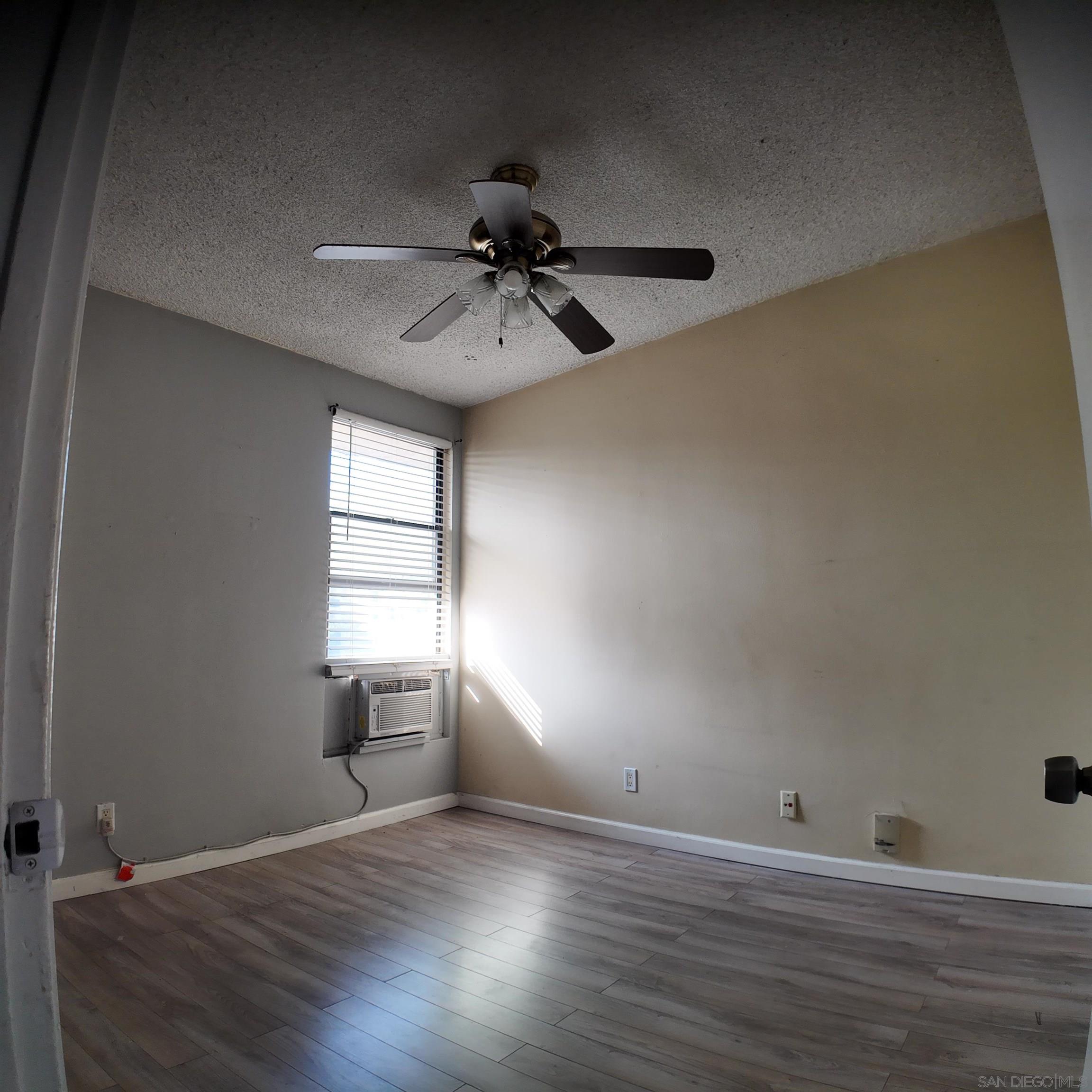 Detail Gallery Image 11 of 16 For 7000 S La Cienega Blvd  #29,  Inglewood,  CA 90302 - 2 Beds | 1/1 Baths