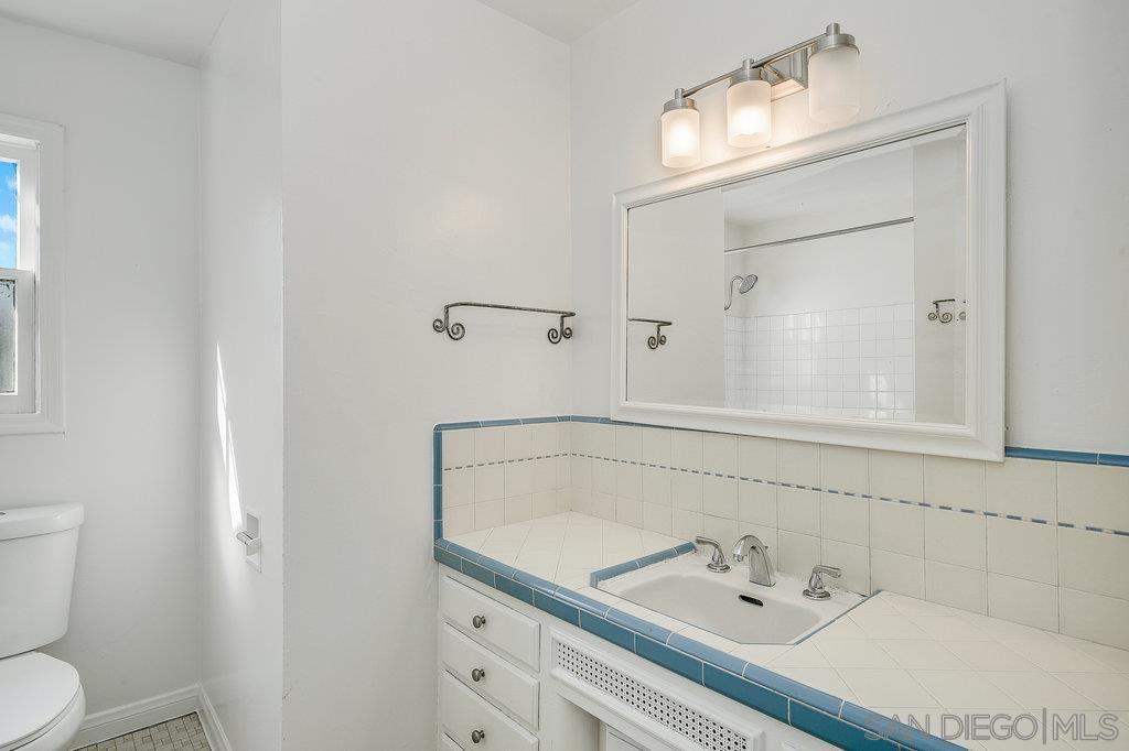 Detail Gallery Image 12 of 32 For 4518  52nd Street, San Diego,  CA 92115 - 3 Beds | 2 Baths