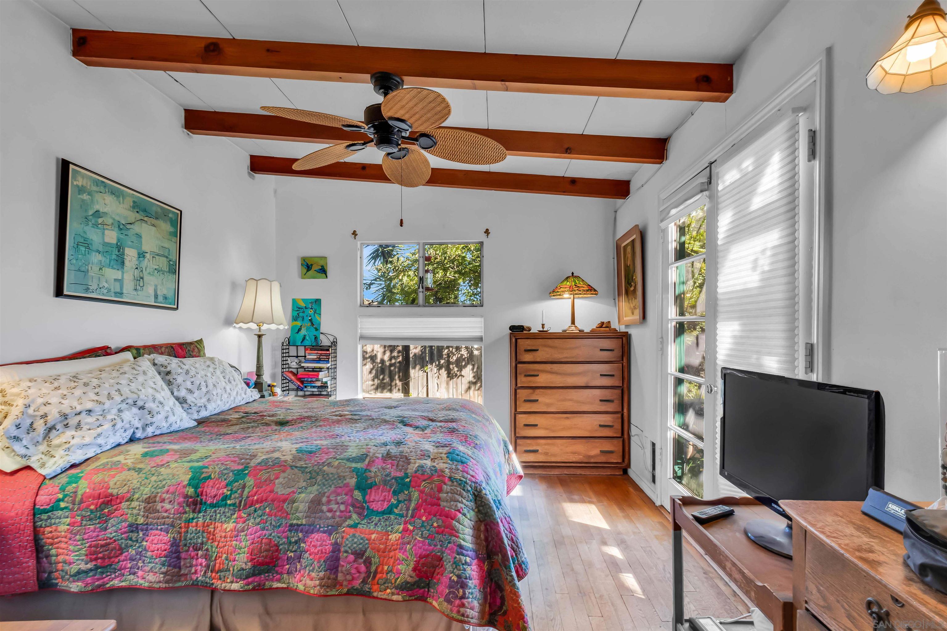 Detail Gallery Image 11 of 35 For 5209  Benton Pl, San Diego,  CA 92116 - 3 Beds | 2 Baths