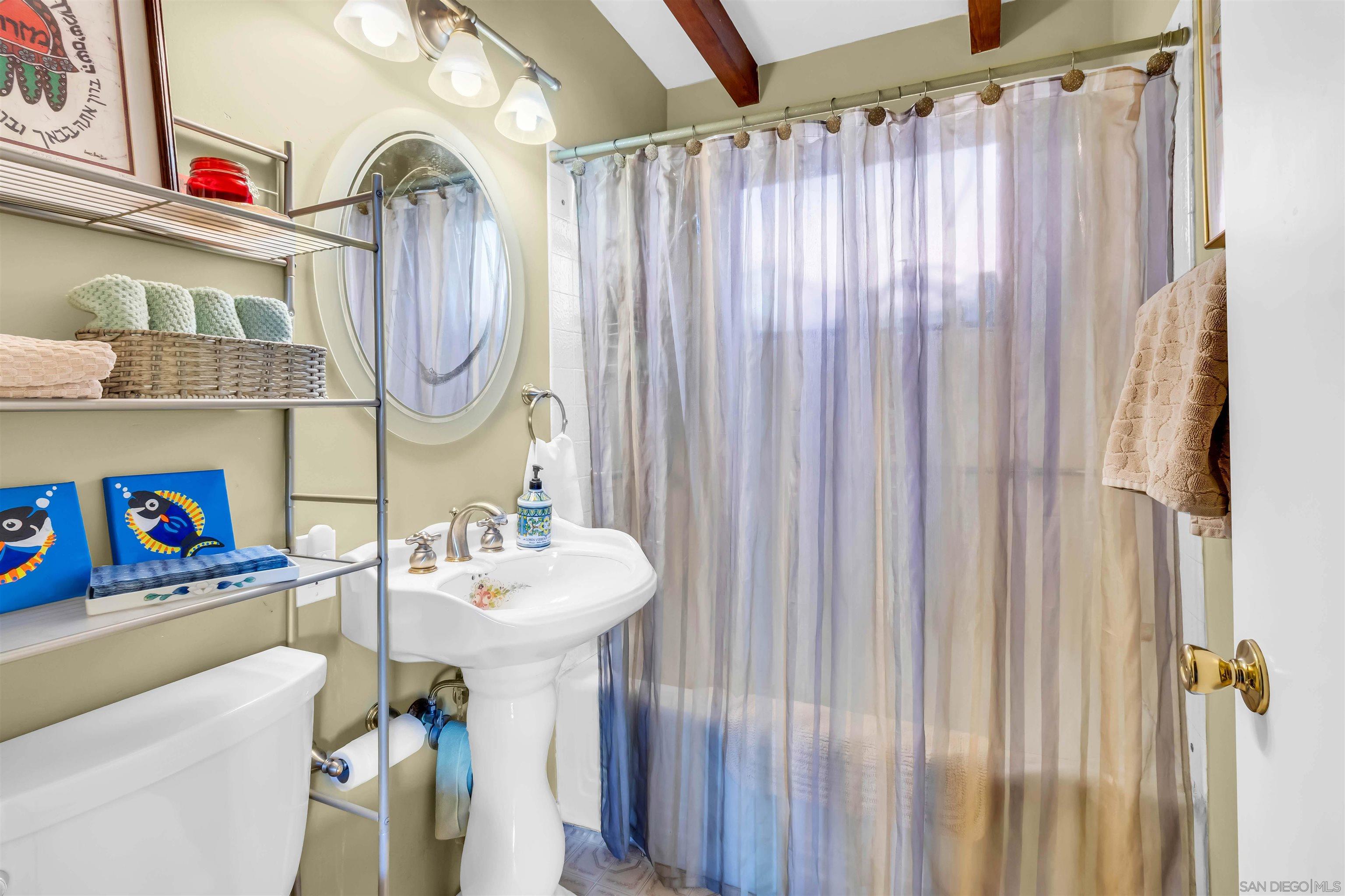 Detail Gallery Image 21 of 35 For 5209  Benton Pl, San Diego,  CA 92116 - 3 Beds | 2 Baths