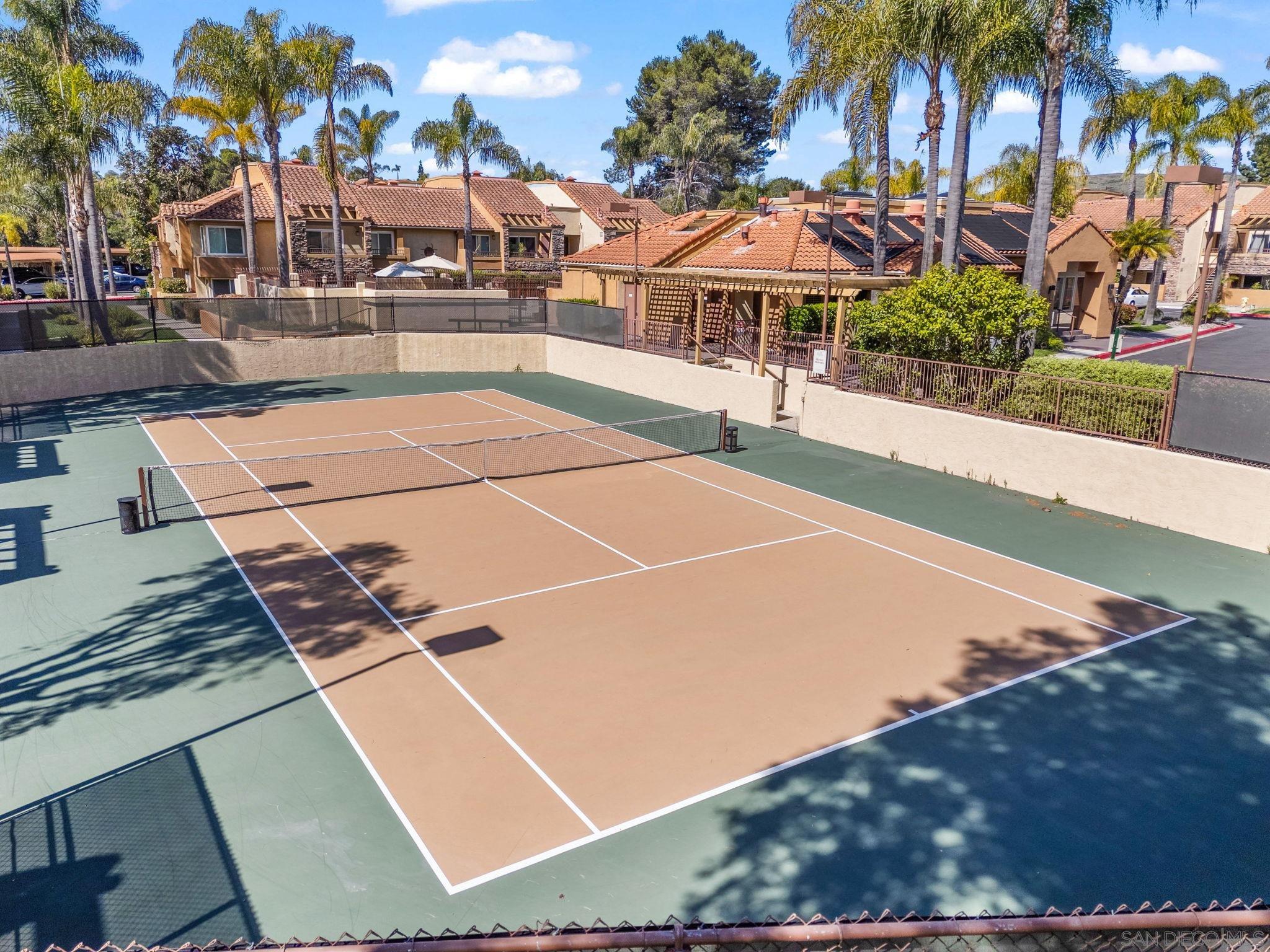 Detail Gallery Image 18 of 21 For 15273  Maturin Dr 28, San Diego,  CA 92127 - 1 Beds | 1 Baths