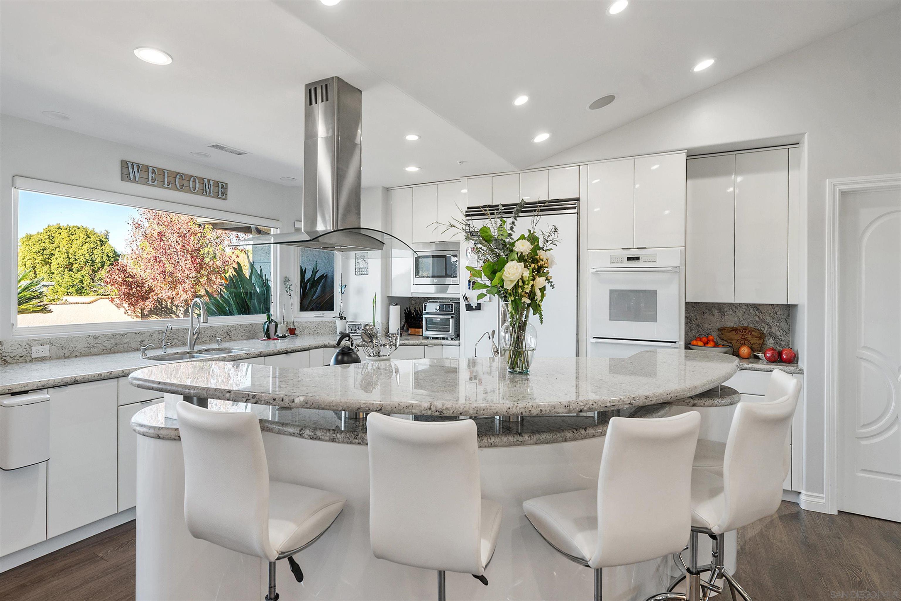 Detail Gallery Image 23 of 62 For 1427  Buckskin Dr, Escondido,  CA 92029 - 5 Beds | 2/1 Baths