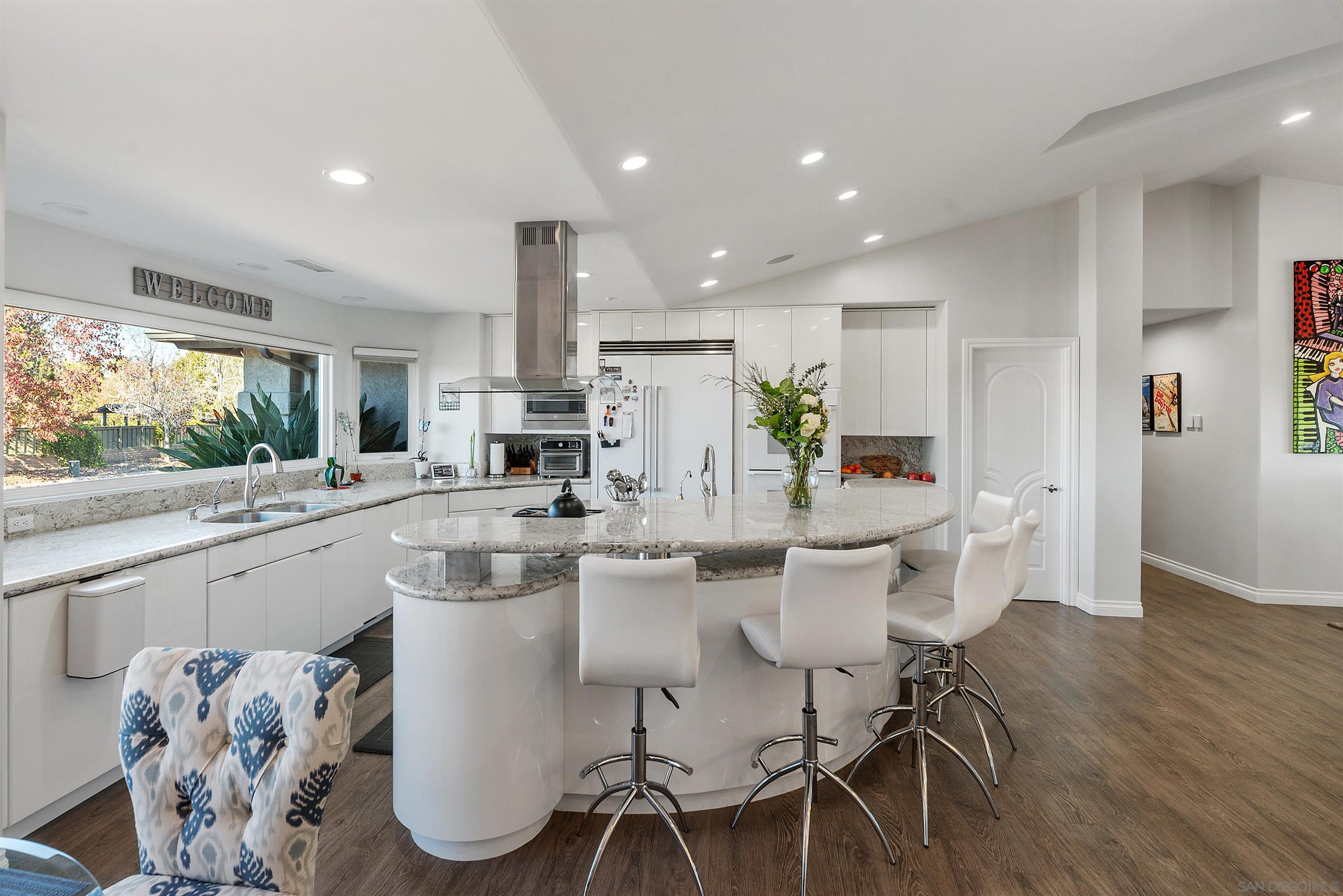 Detail Gallery Image 27 of 62 For 1427  Buckskin Dr, Escondido,  CA 92029 - 5 Beds | 2/1 Baths