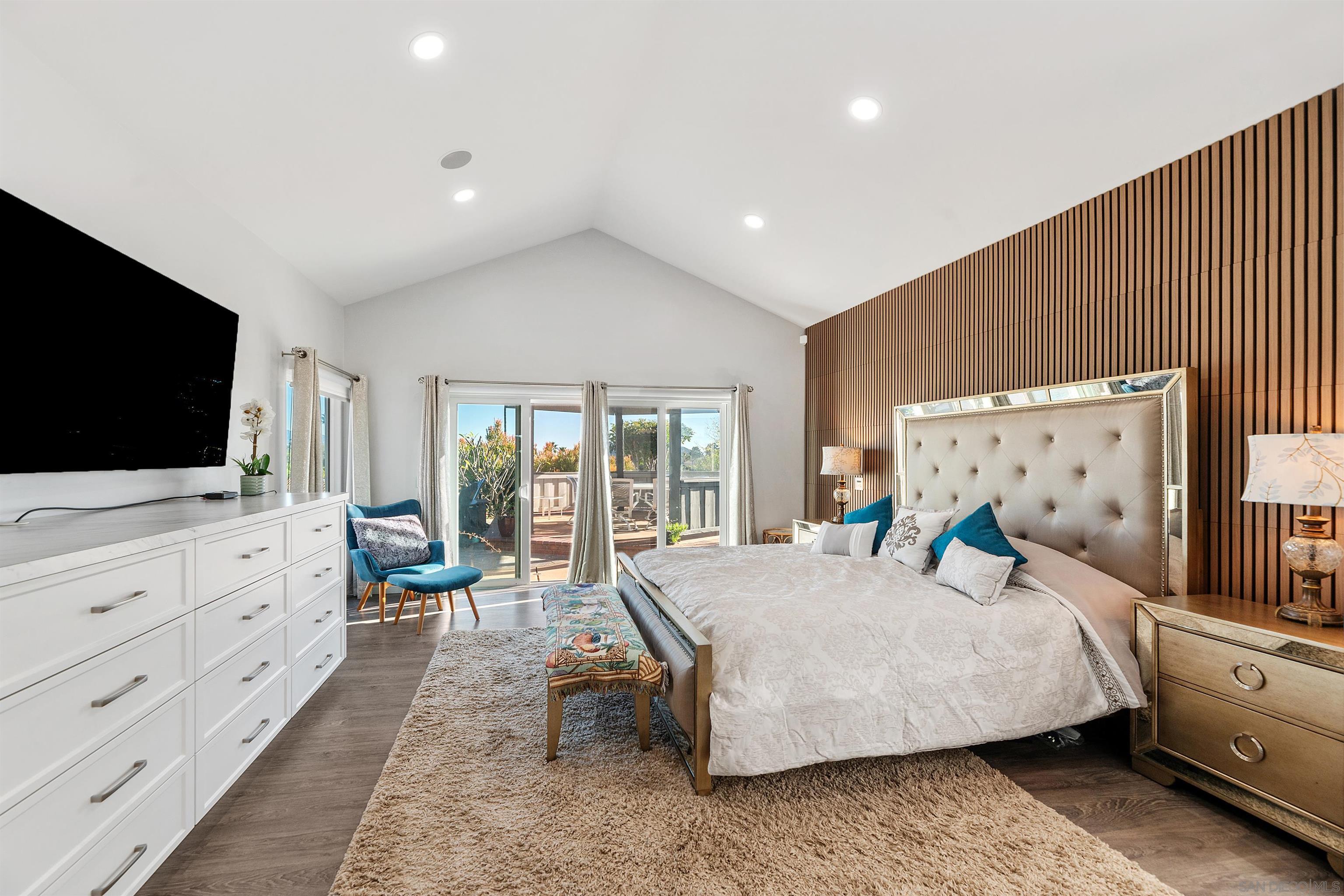 Detail Gallery Image 32 of 62 For 1427  Buckskin Dr, Escondido,  CA 92029 - 5 Beds | 2/1 Baths