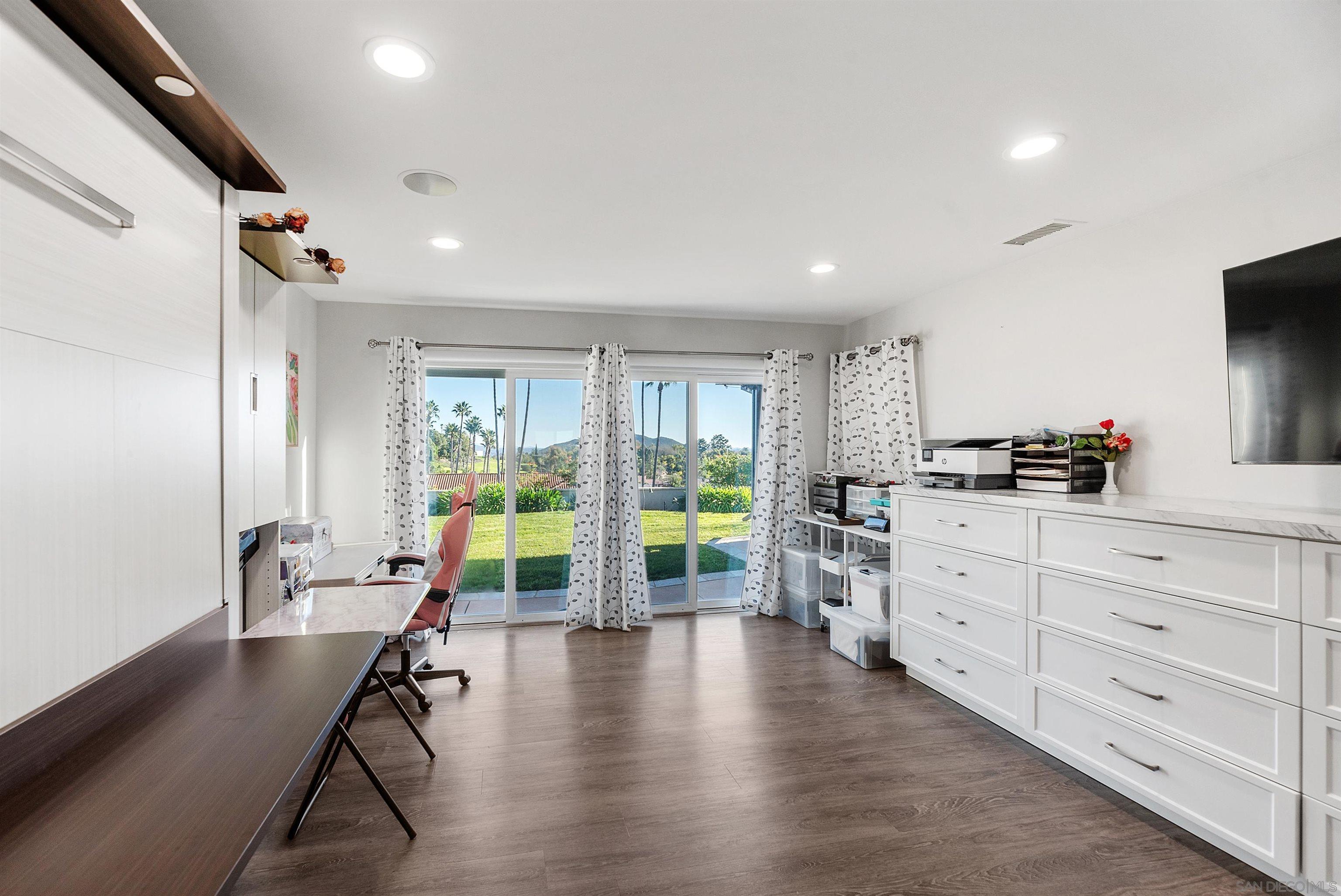 Detail Gallery Image 39 of 62 For 1427  Buckskin Dr, Escondido,  CA 92029 - 5 Beds | 2/1 Baths