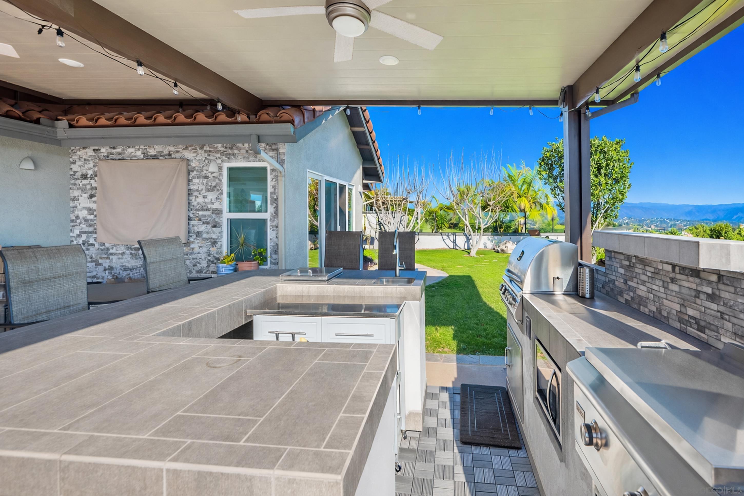 Detail Gallery Image 48 of 62 For 1427  Buckskin Dr, Escondido,  CA 92029 - 5 Beds | 2/1 Baths