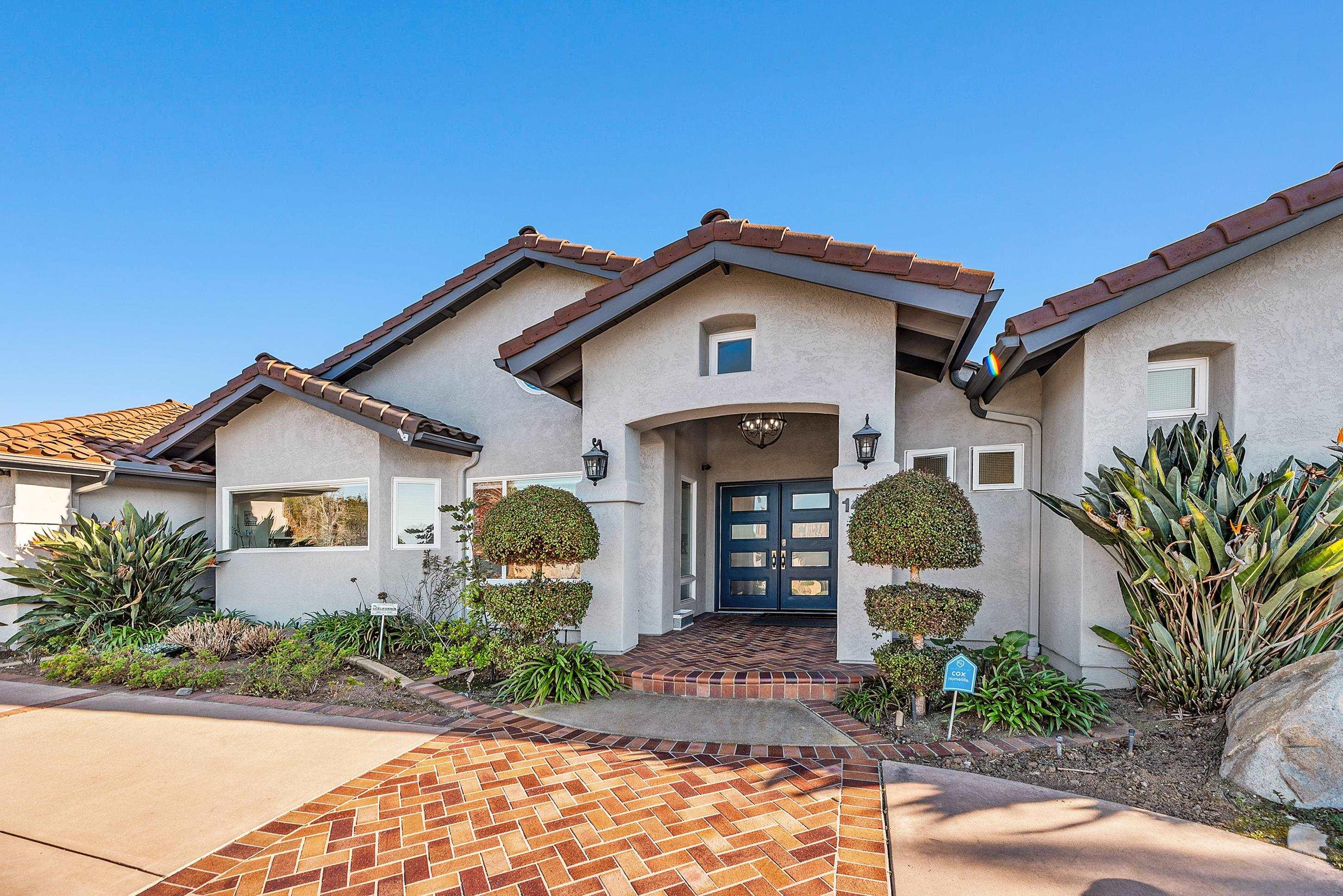 Detail Gallery Image 6 of 62 For 1427  Buckskin Dr, Escondido,  CA 92029 - 5 Beds | 2/1 Baths