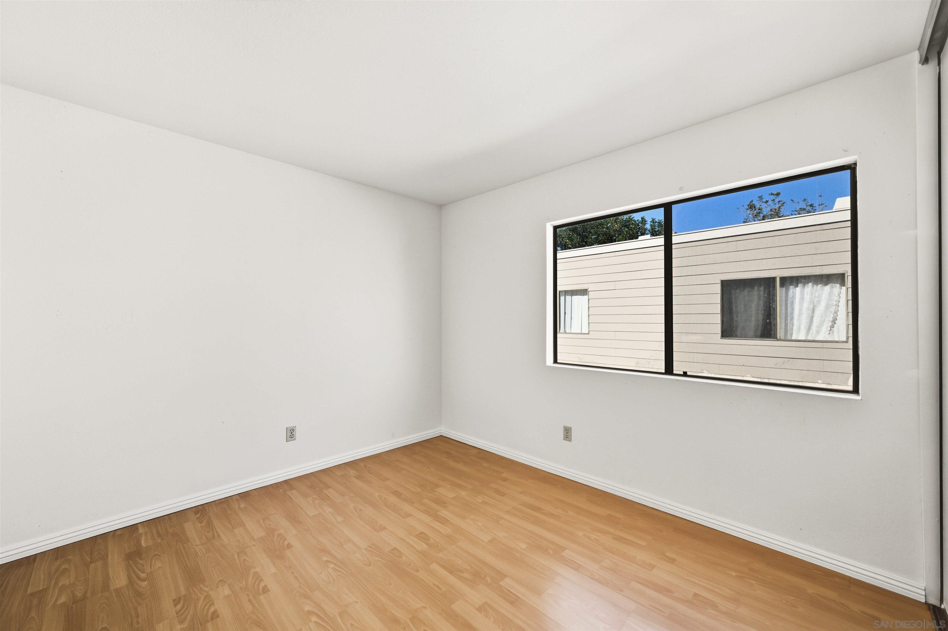 Detail Gallery Image 22 of 26 For 9260  Towne Centre Dr  #17,  San Diego,  CA 92121 - 2 Beds | 2/1 Baths