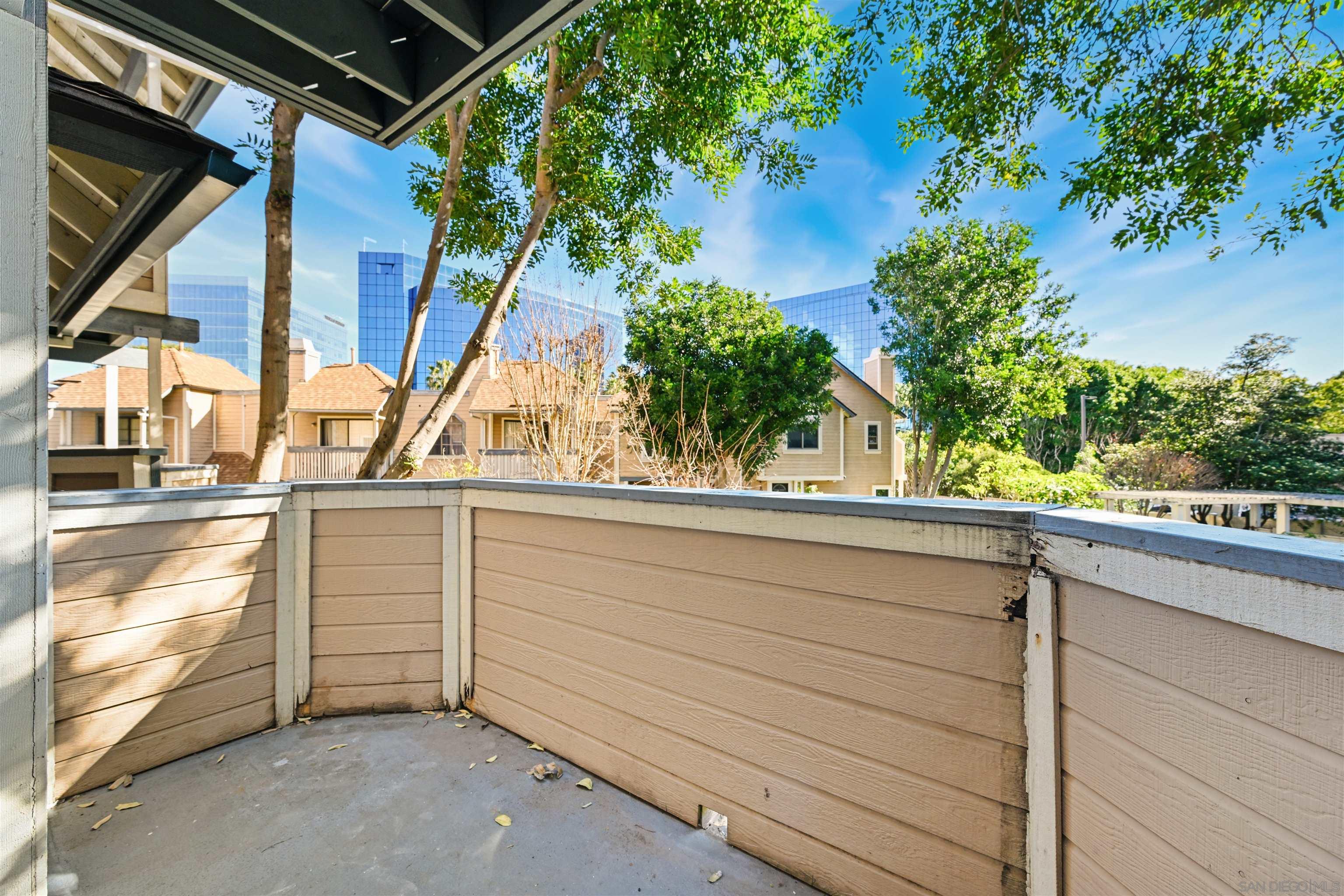 Detail Gallery Image 24 of 26 For 9260  Towne Centre Dr  #17,  San Diego,  CA 92121 - 2 Beds | 2/1 Baths