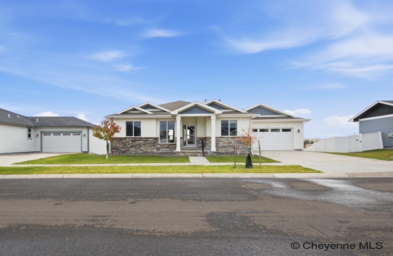 1327 Jack Ln