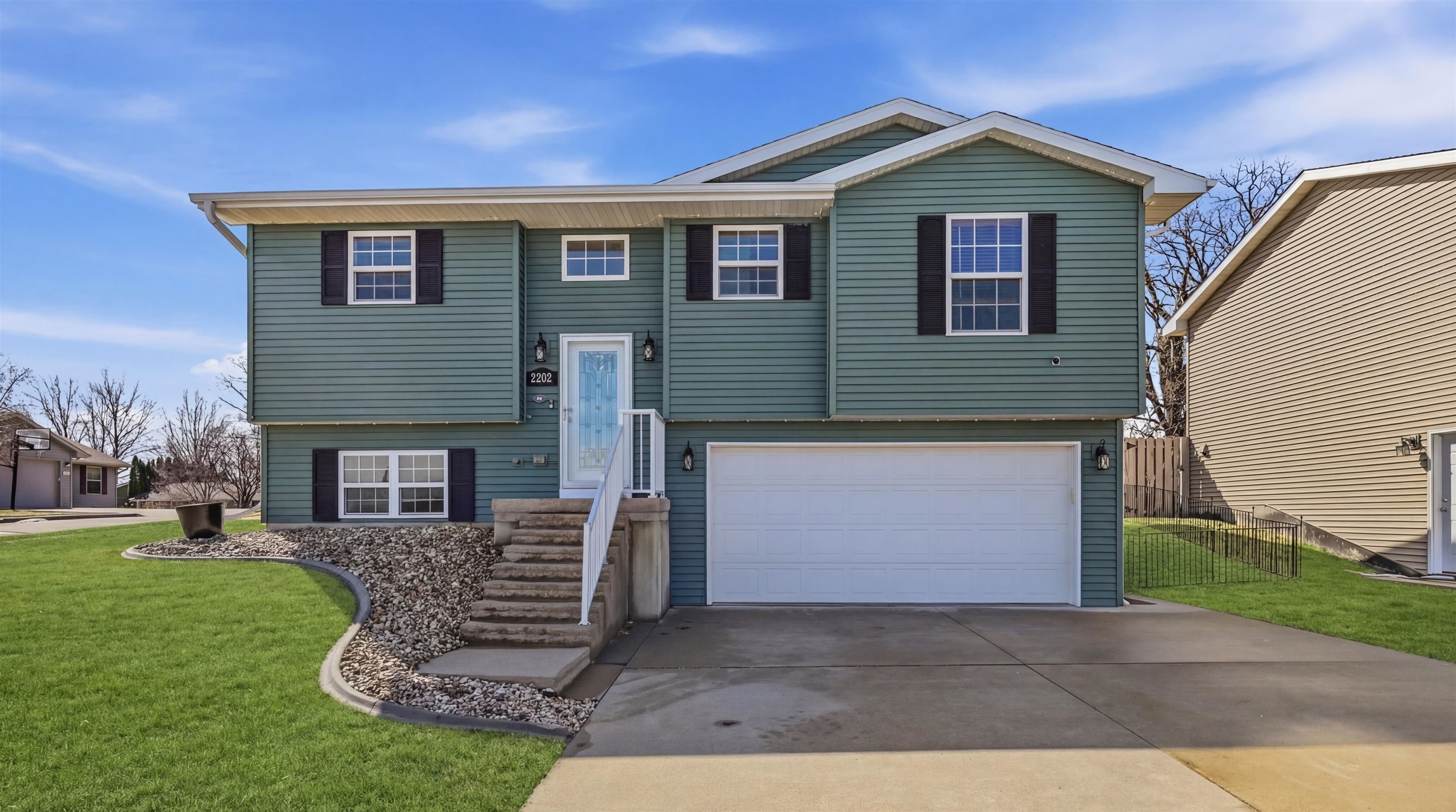 2002 Eagle Valley Drive