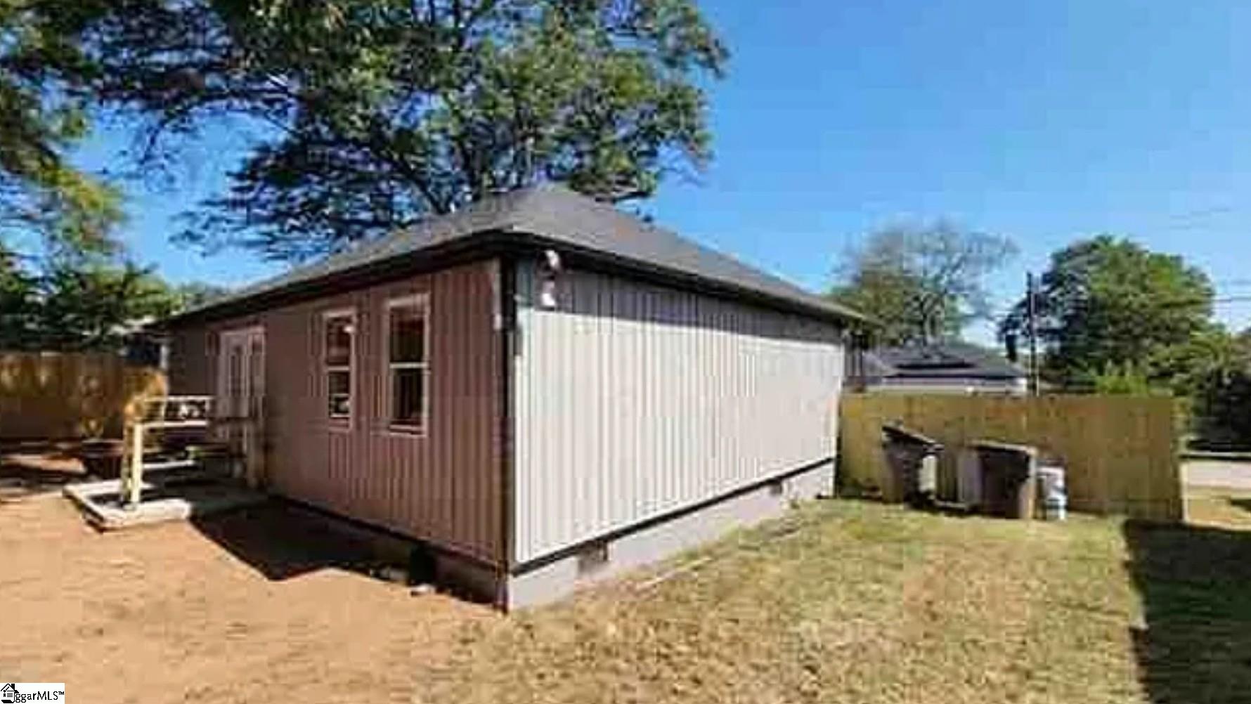 7 4th Street Greenville, SC 29611-8300