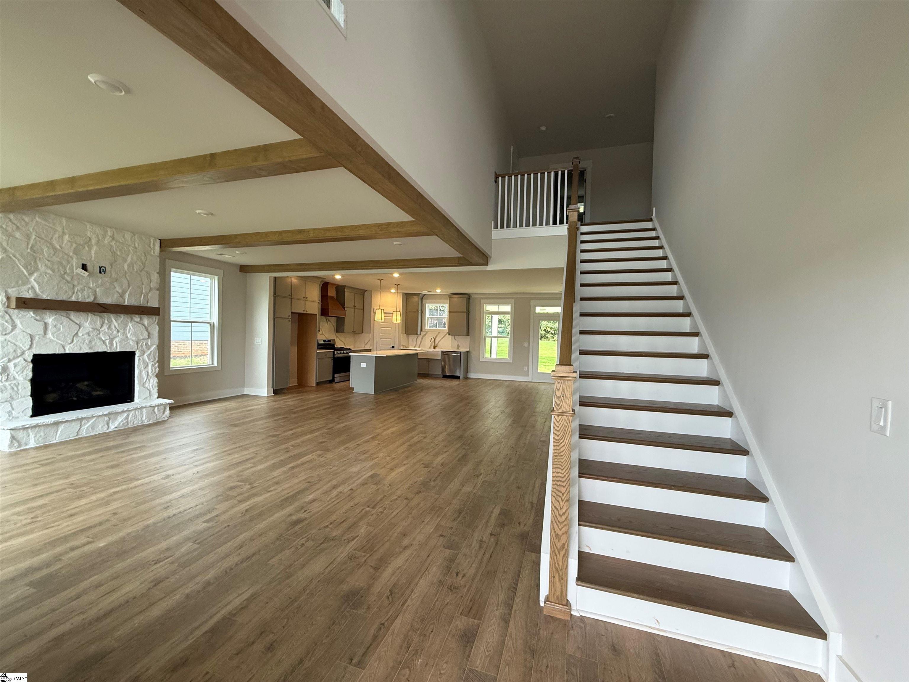 319 Summerall Drive photo 3
