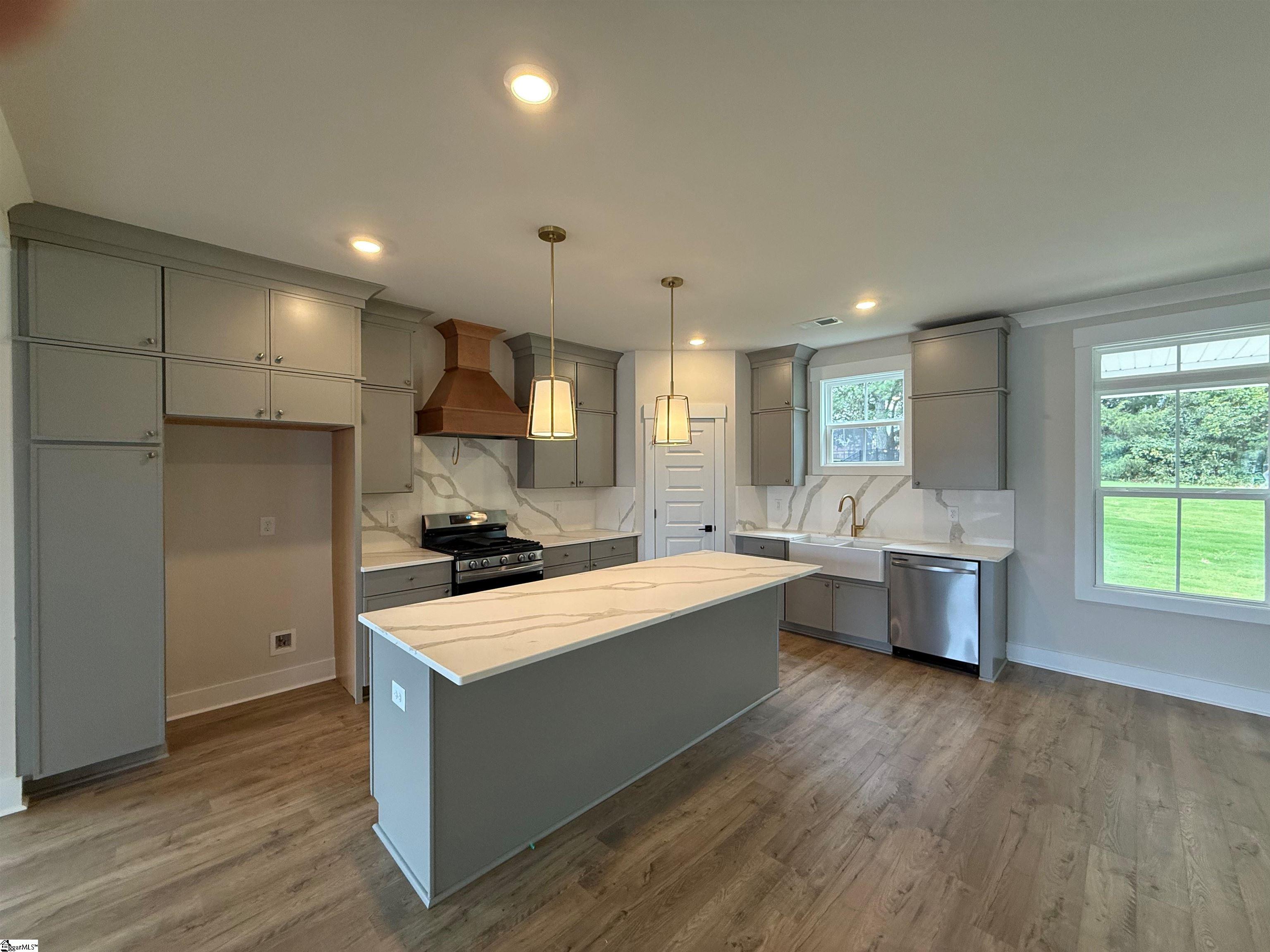 319 Summerall Drive photo 6