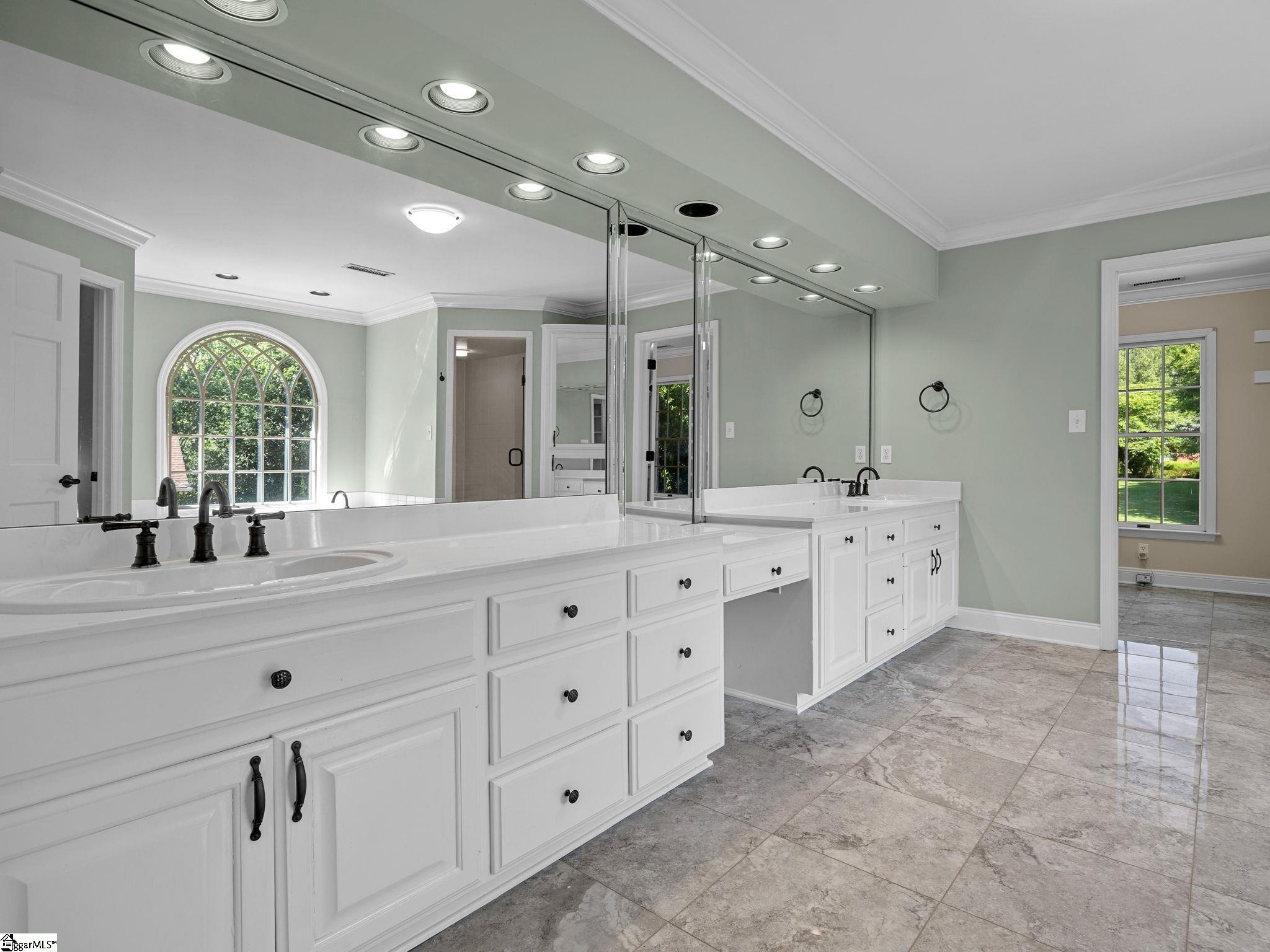 318 Ashwick Court Spartanburg, SC 29301