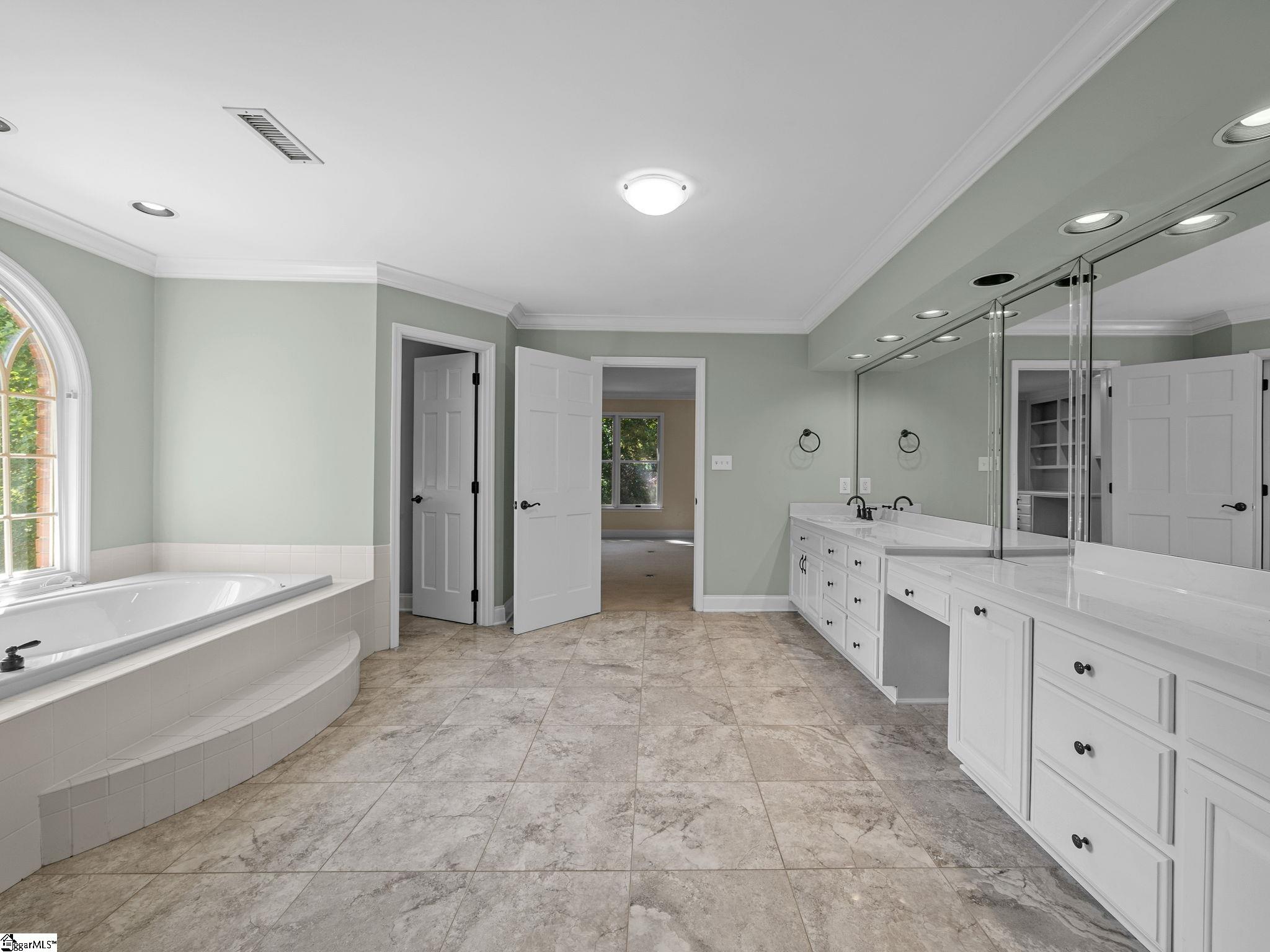 318 Ashwick Court Spartanburg, SC 29301