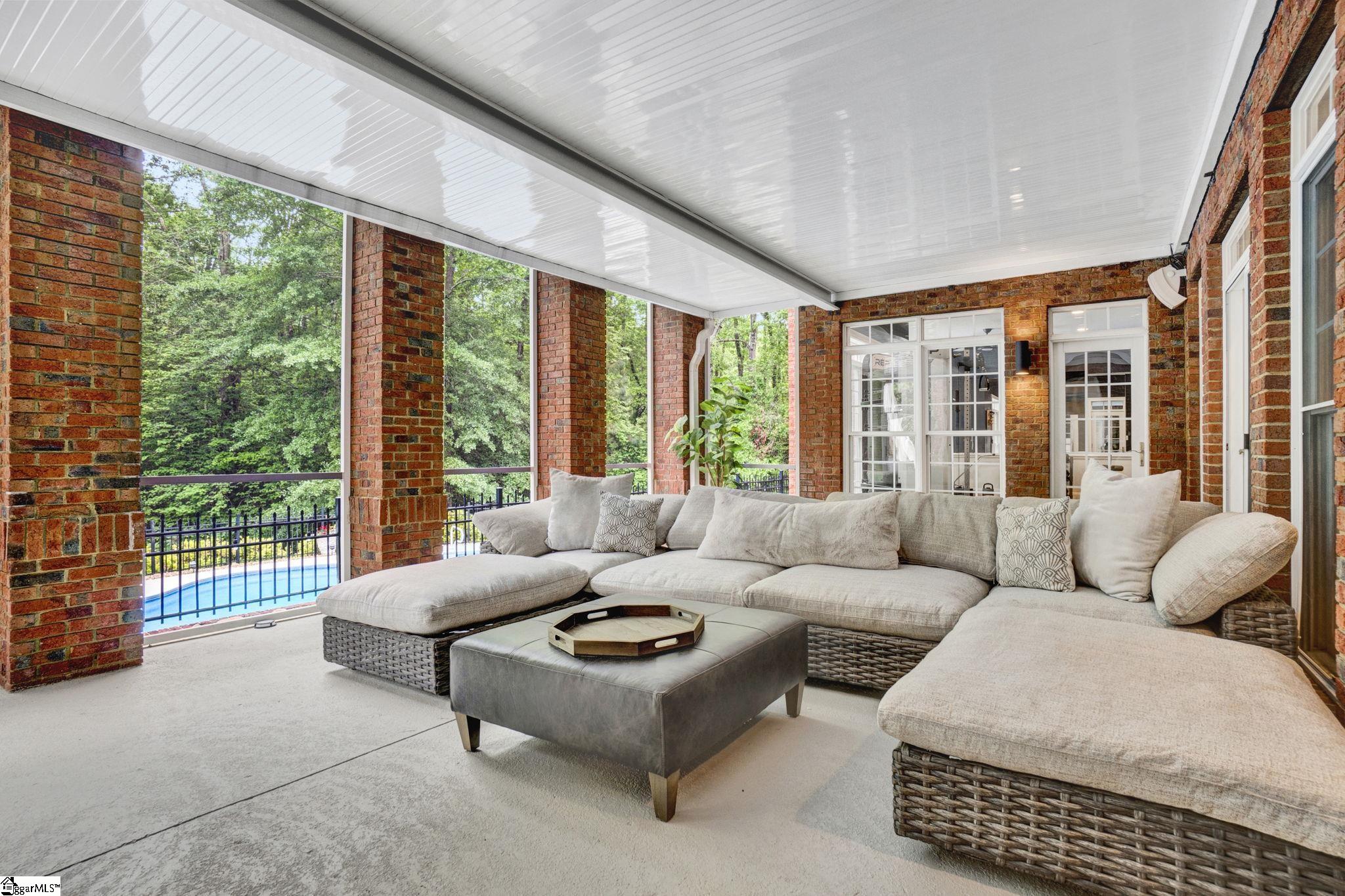 881 Inverness Circle Spartanburg, SC 29306
