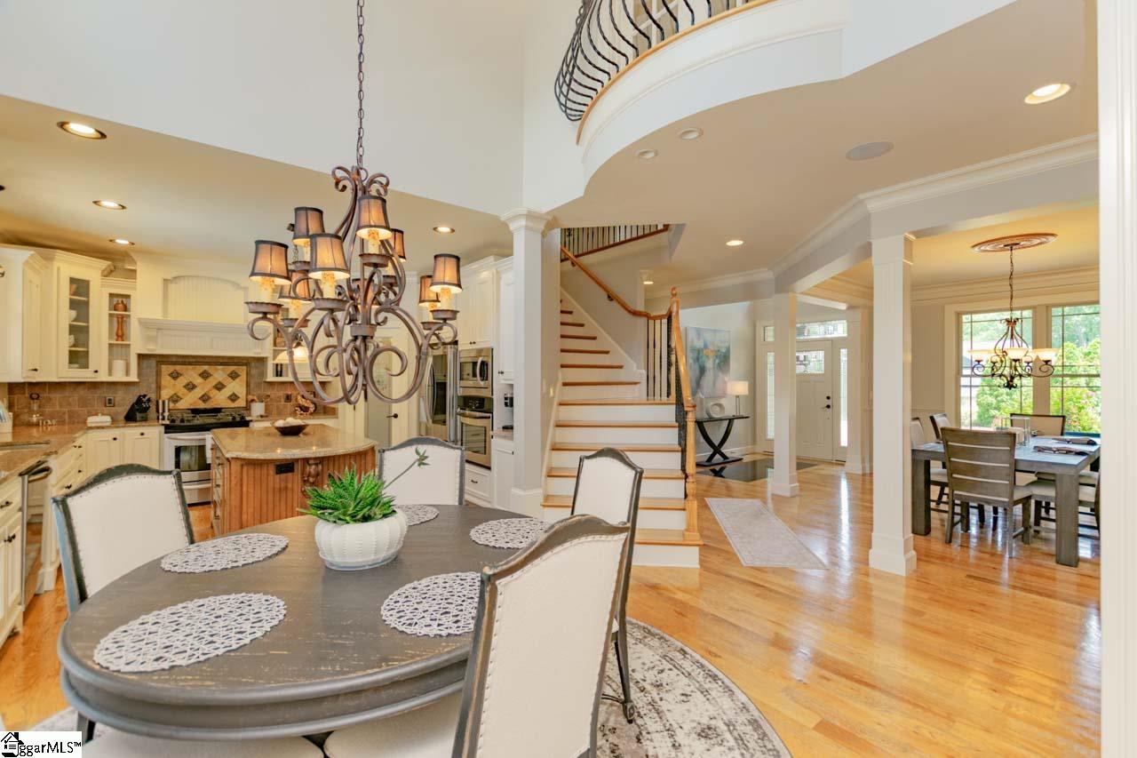 10 Forest Valley Way photo 4