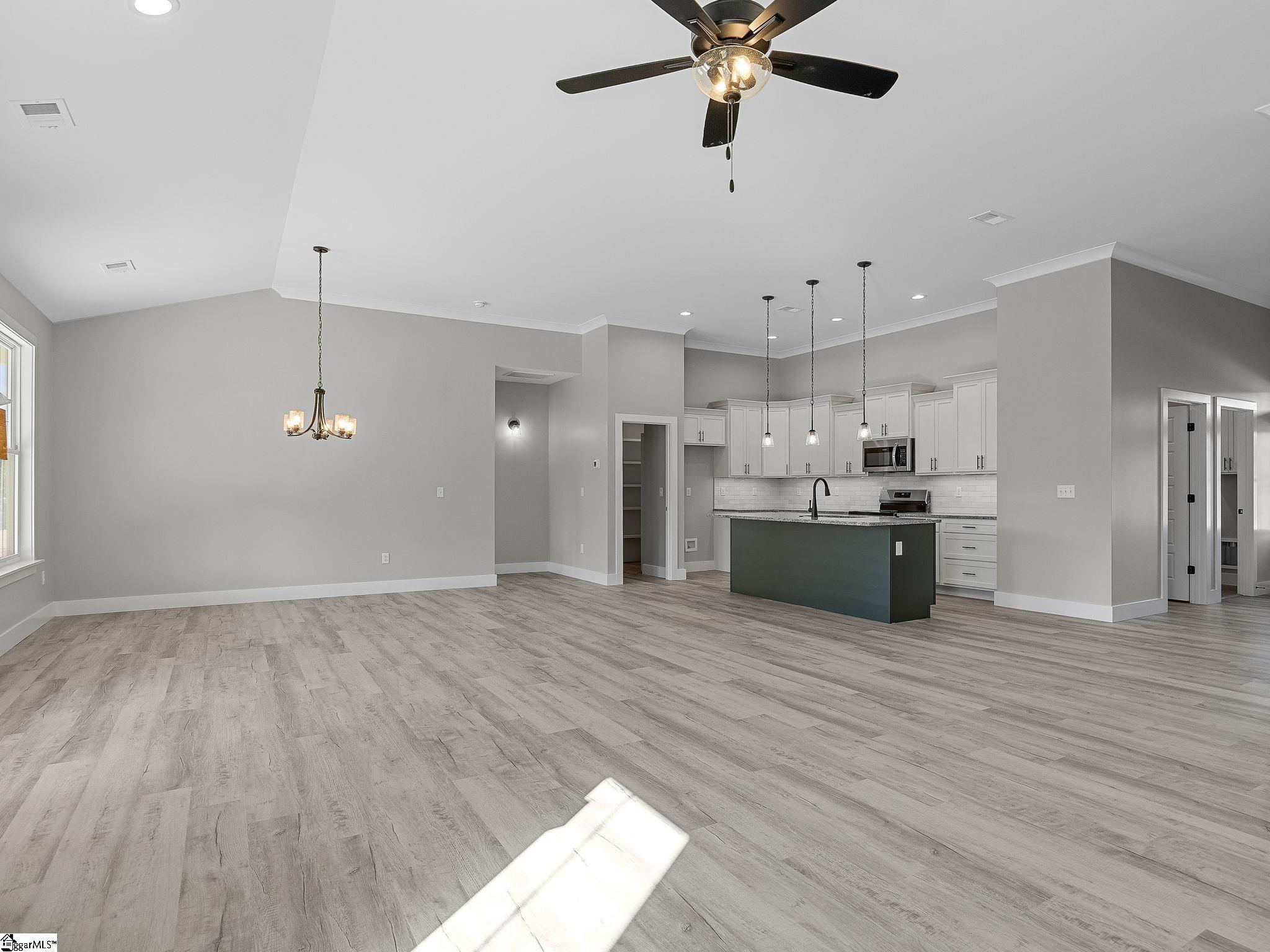11573 New Cut Road Campobello, SC 29322