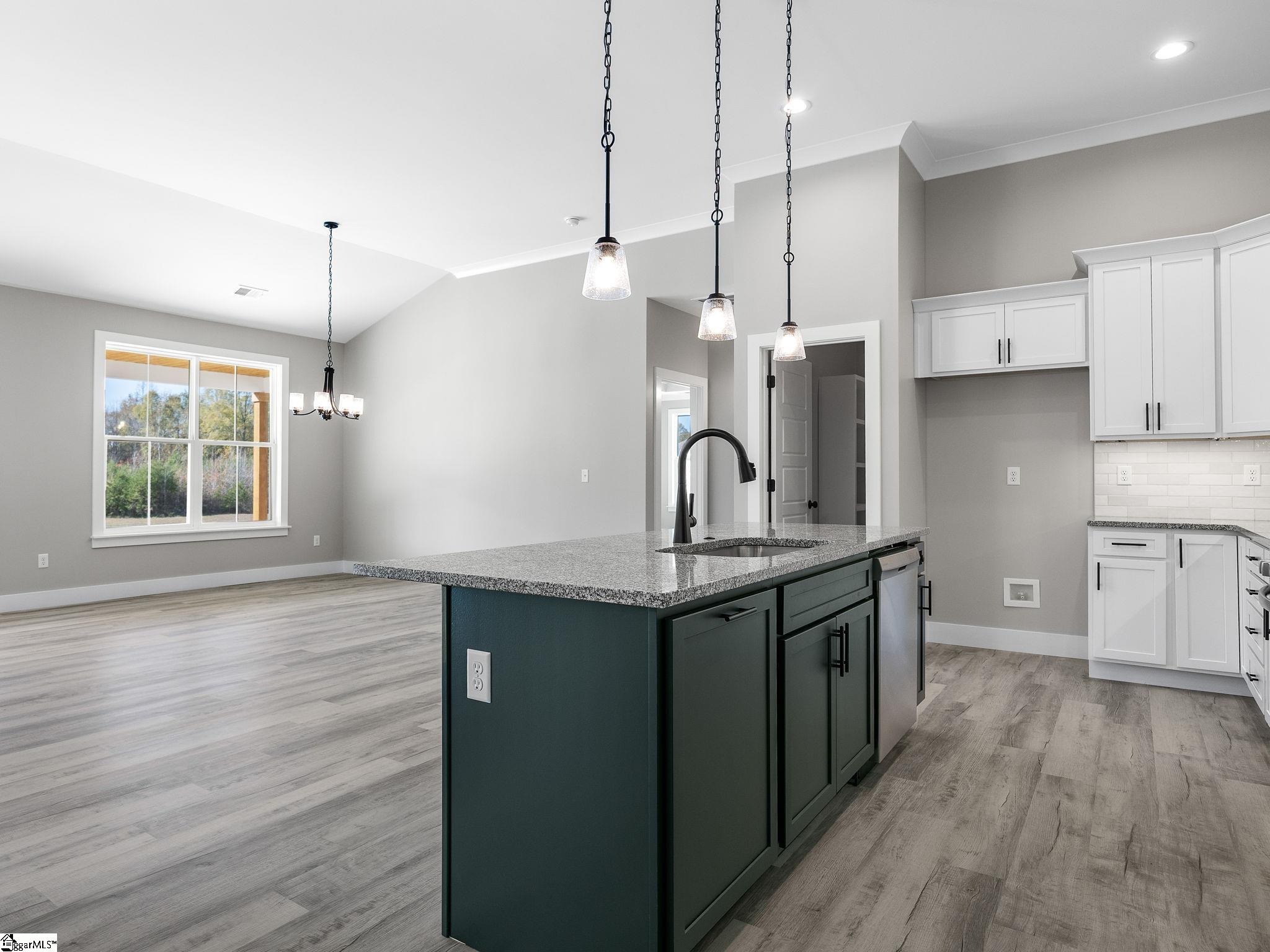 11573 New Cut Road Campobello, SC 29322