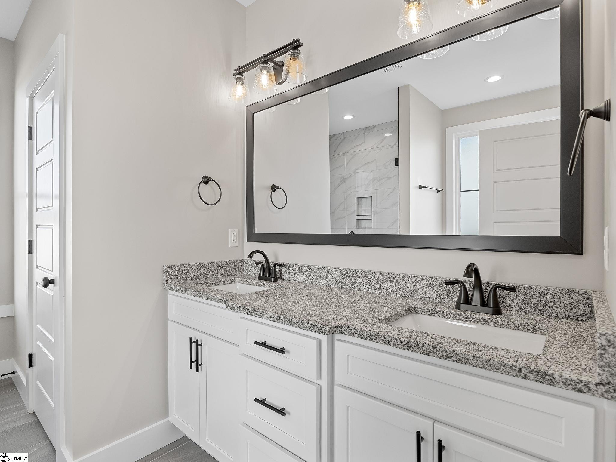 11573 New Cut Road Campobello, SC 29322