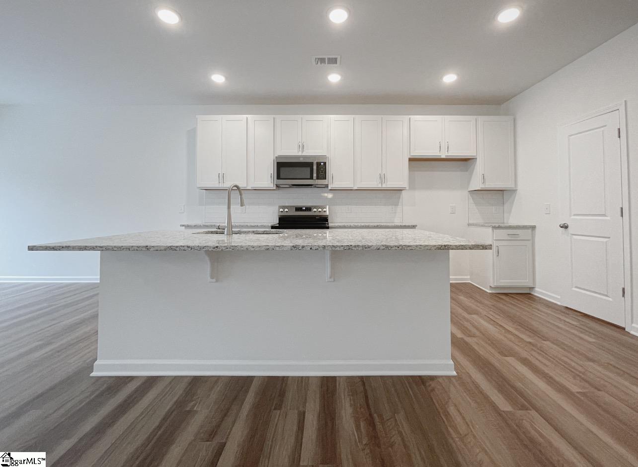 202 Spartina Court Spartanburg, SC 29307