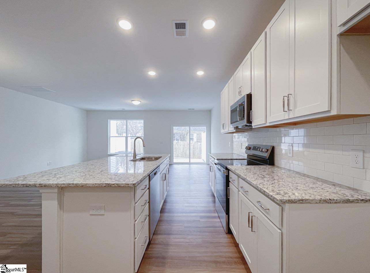 202 Spartina Court Spartanburg, SC 29307