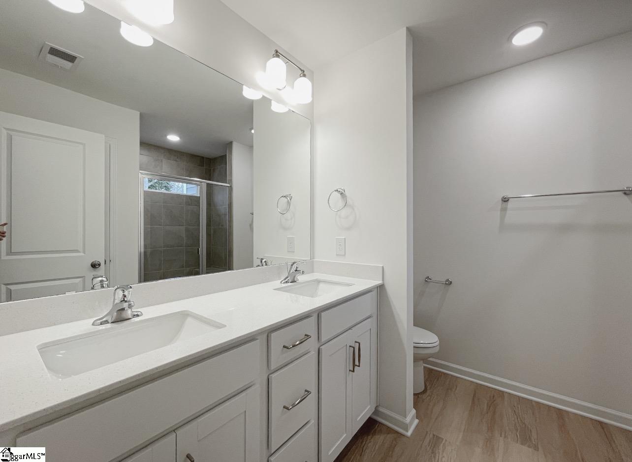206 Spartina Court Spartanburg, SC 29307