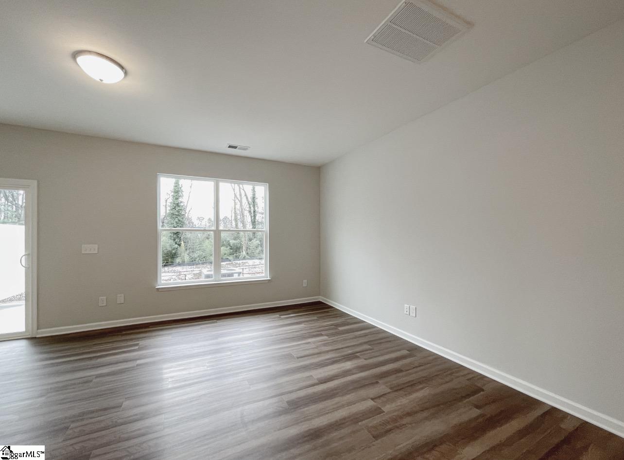 207 Spartina Court Spartanburg, SC 29307
