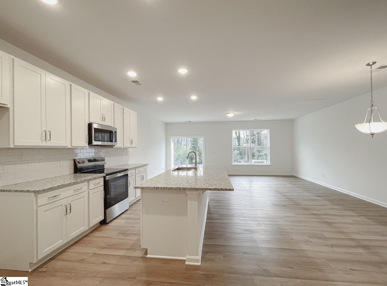 205 Spartina Court Spartanburg, SC 29307