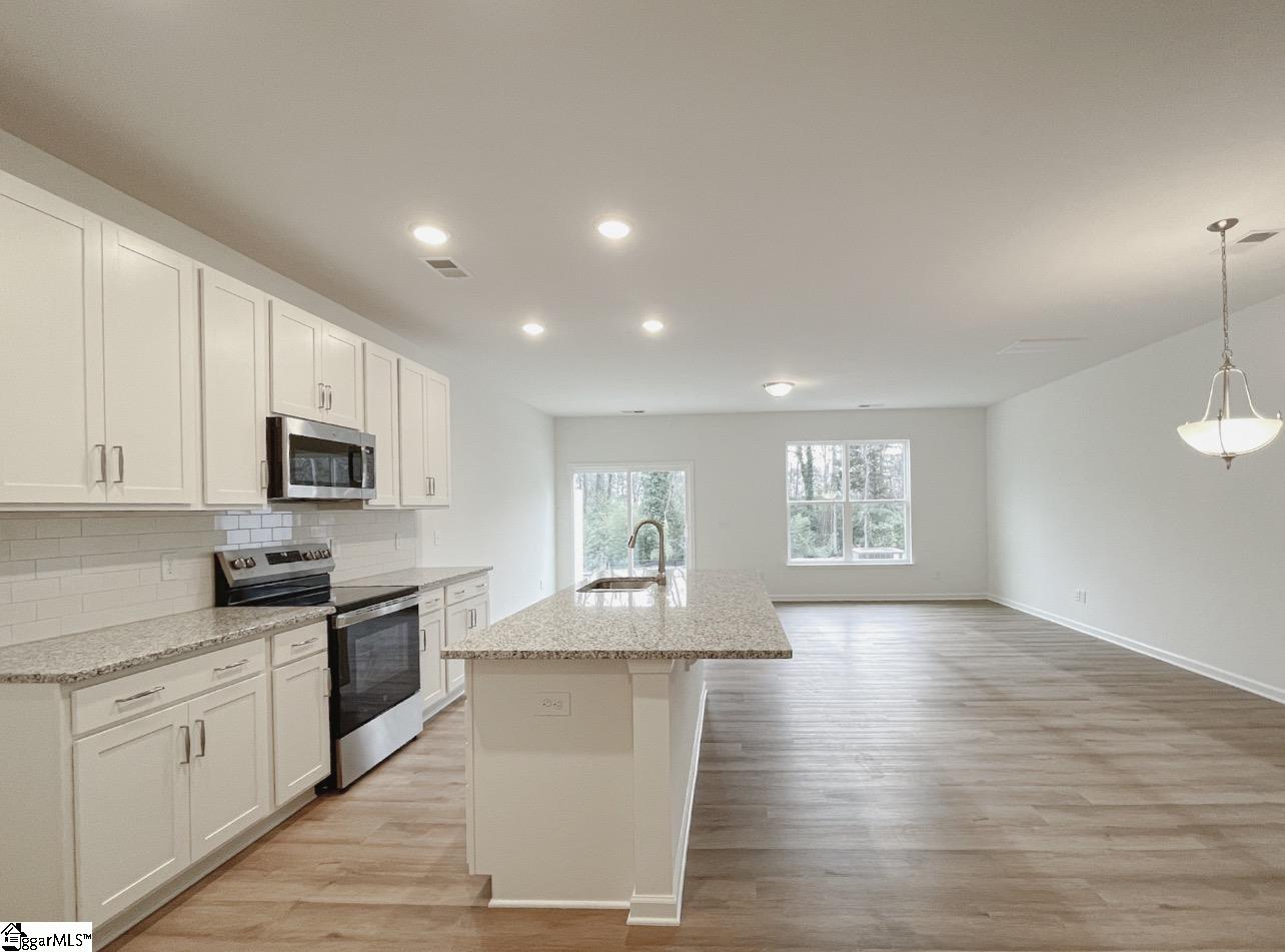 205 Spartina Court Spartanburg, SC 29307