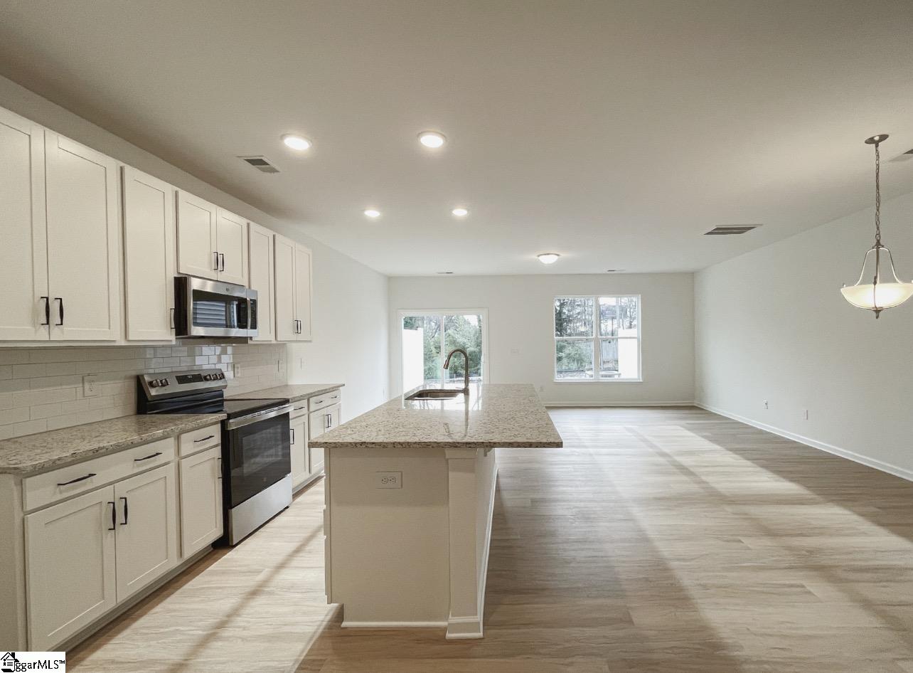 203 Spartina Court Spartanburg, SC 29307