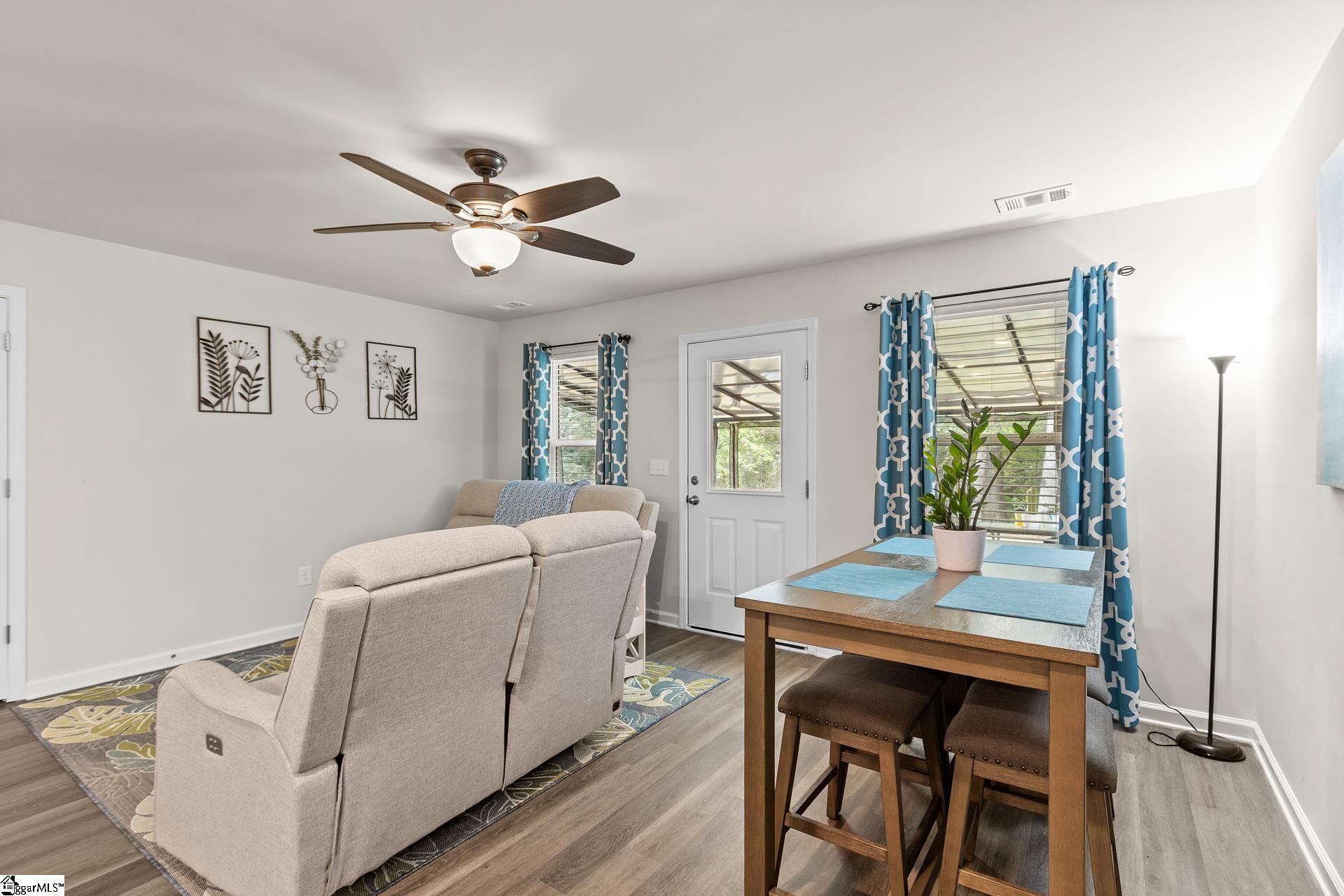 112 Heather Glen photo 12