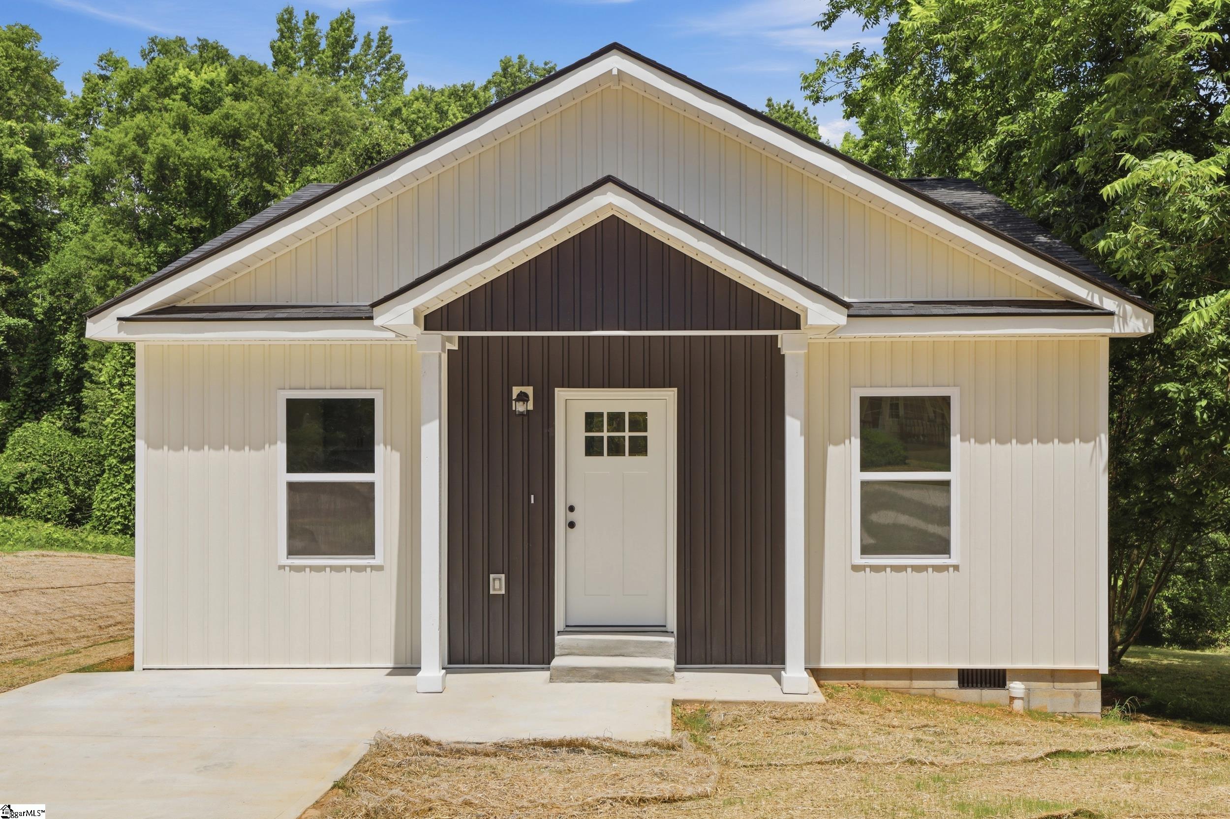 133 Pinehill Circle Spartanburg, SC 29306