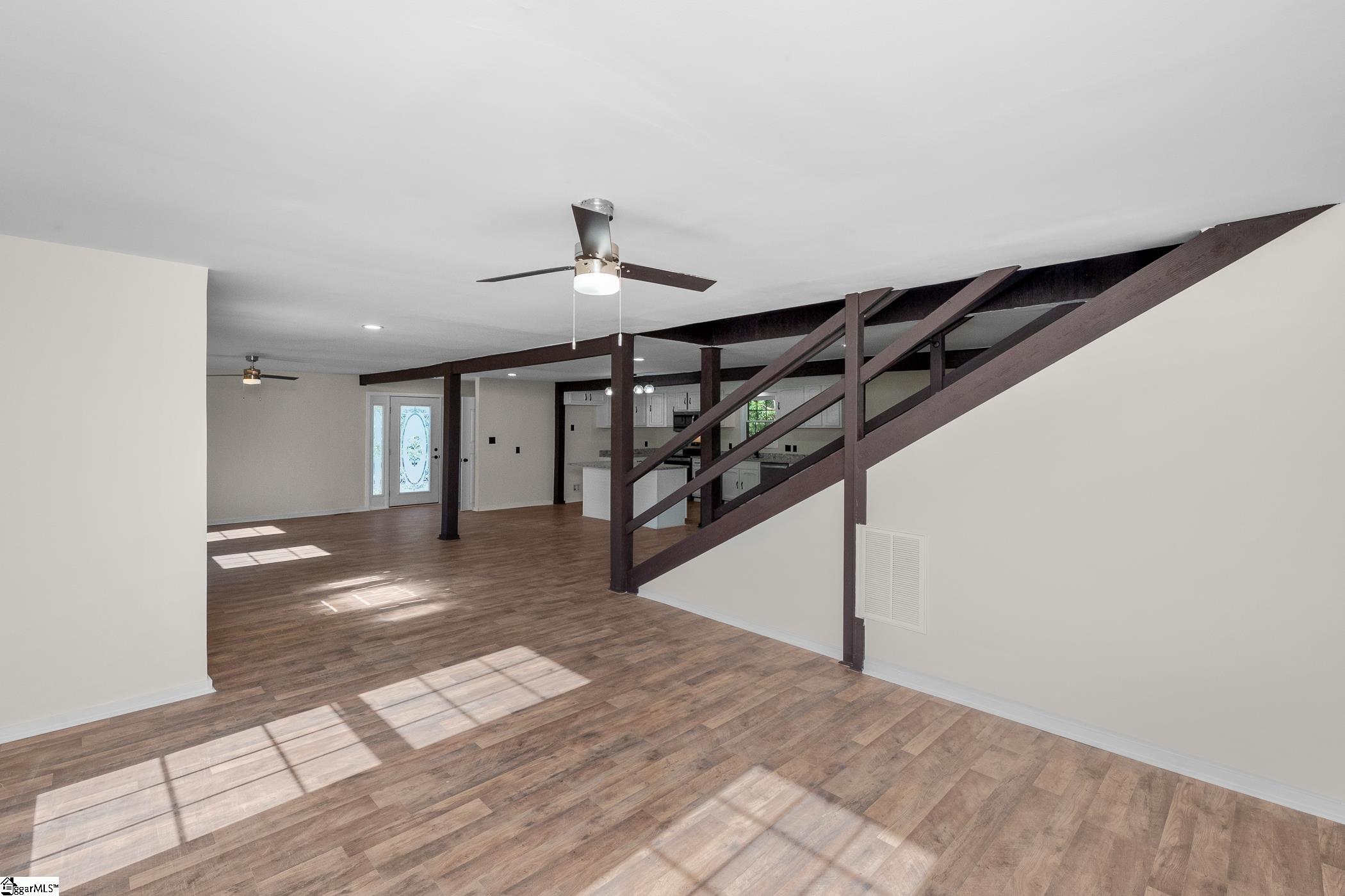 141 Agnes Drive photo 11