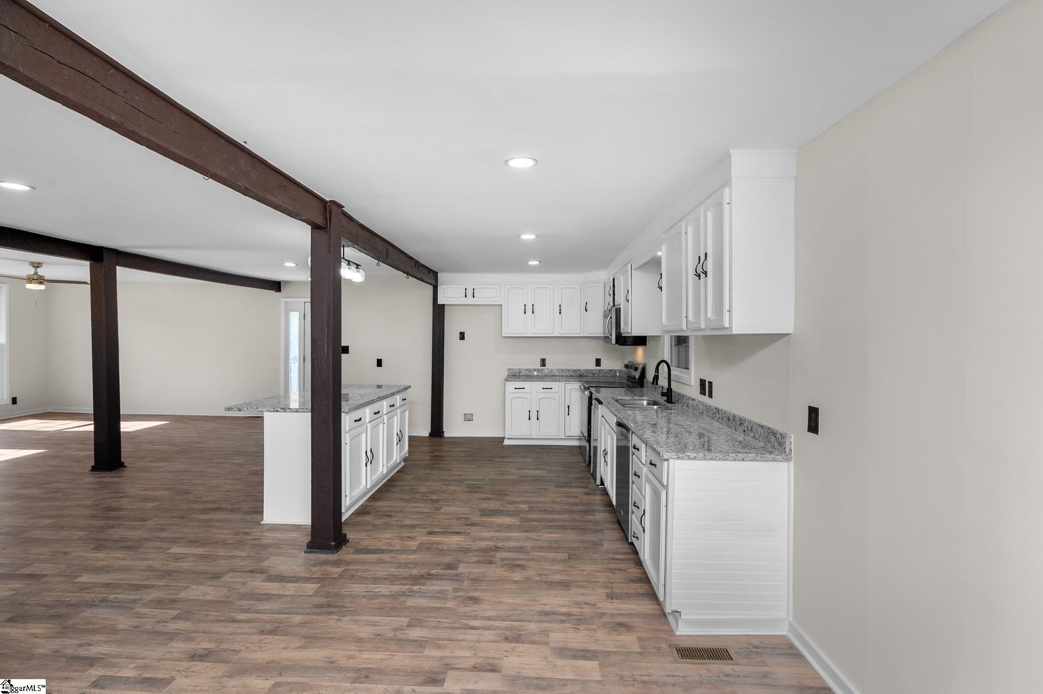 141 Agnes Drive photo 18