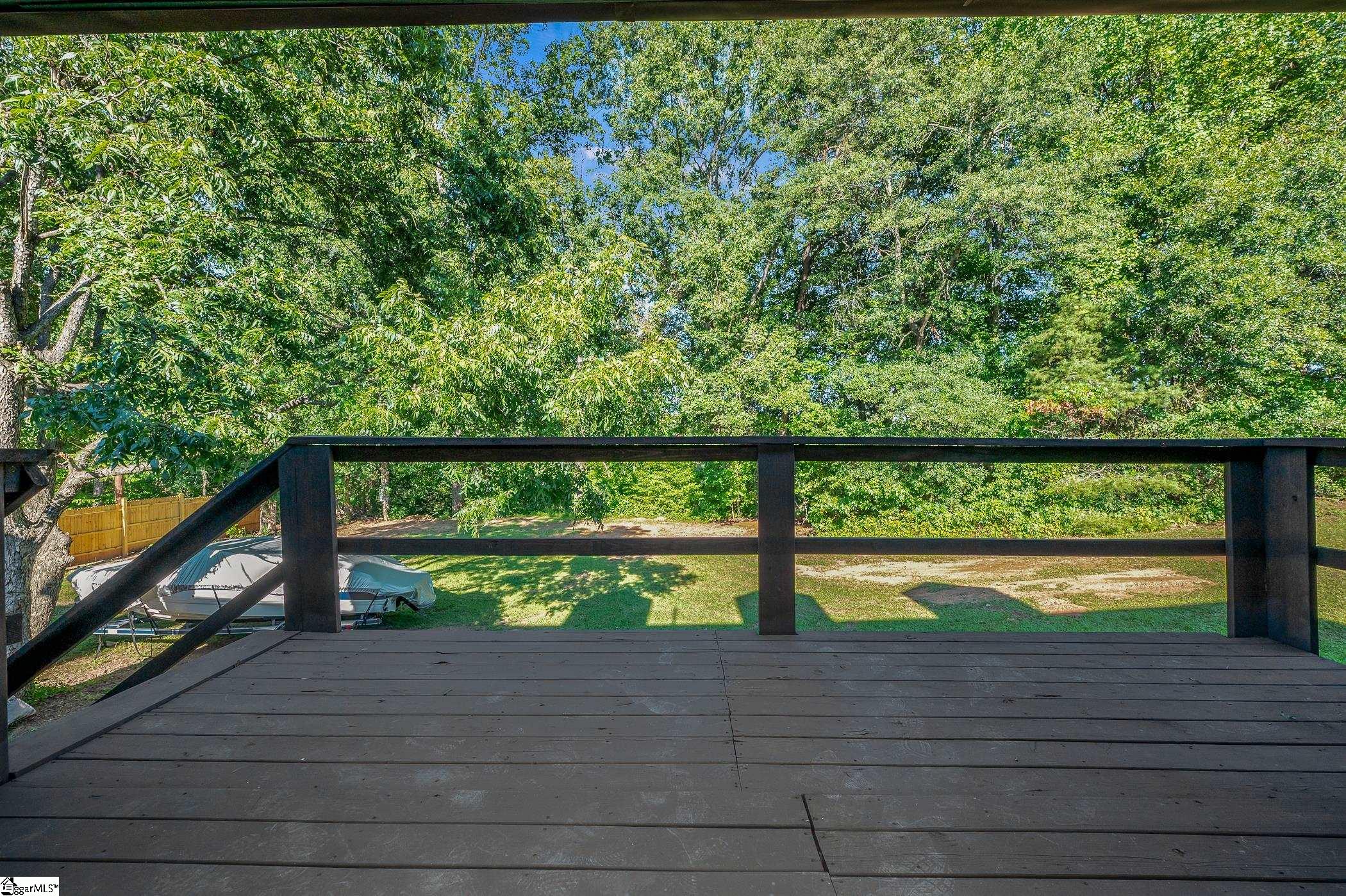 141 Agnes Drive photo 4