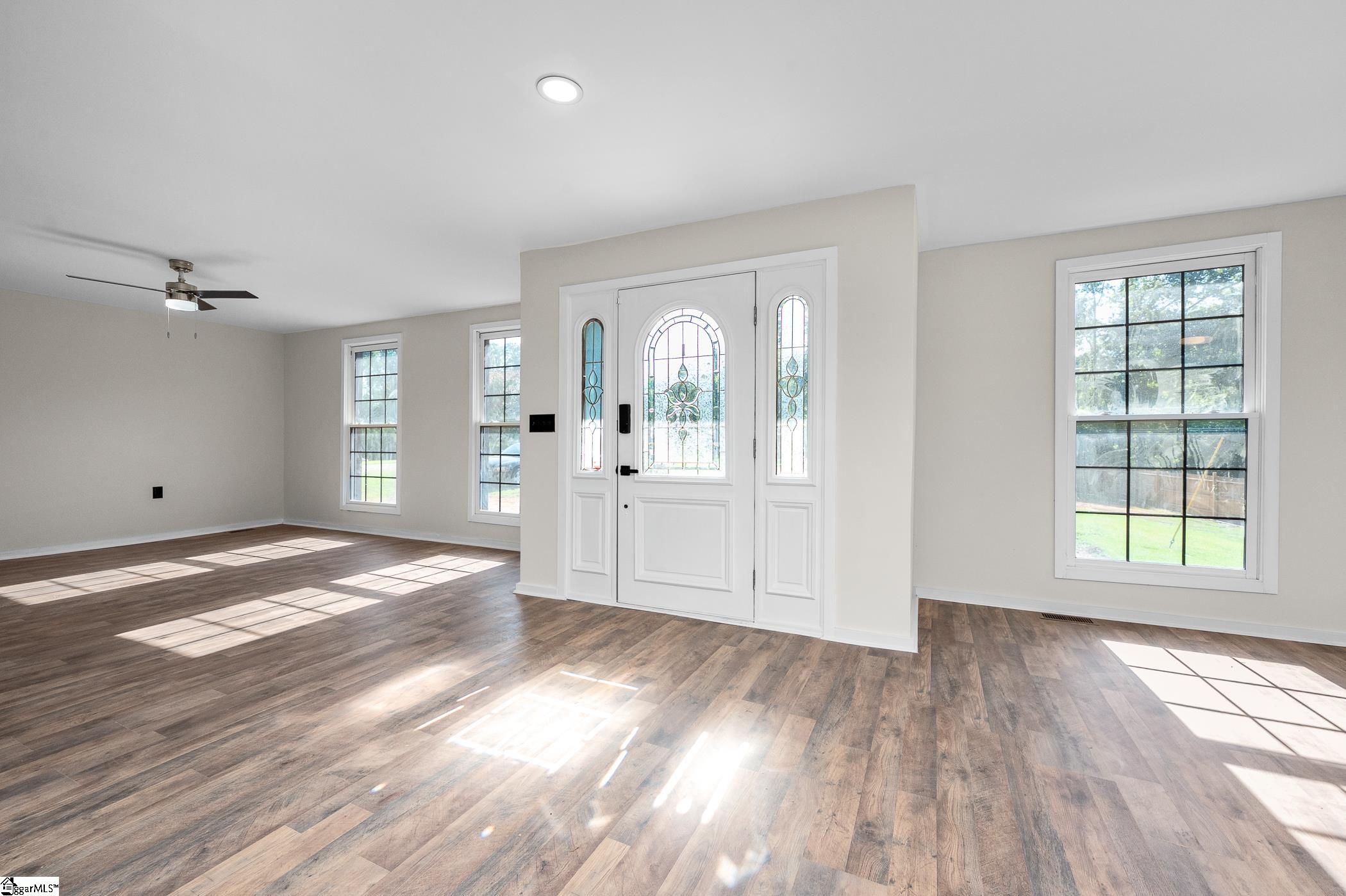 141 Agnes Drive photo 8