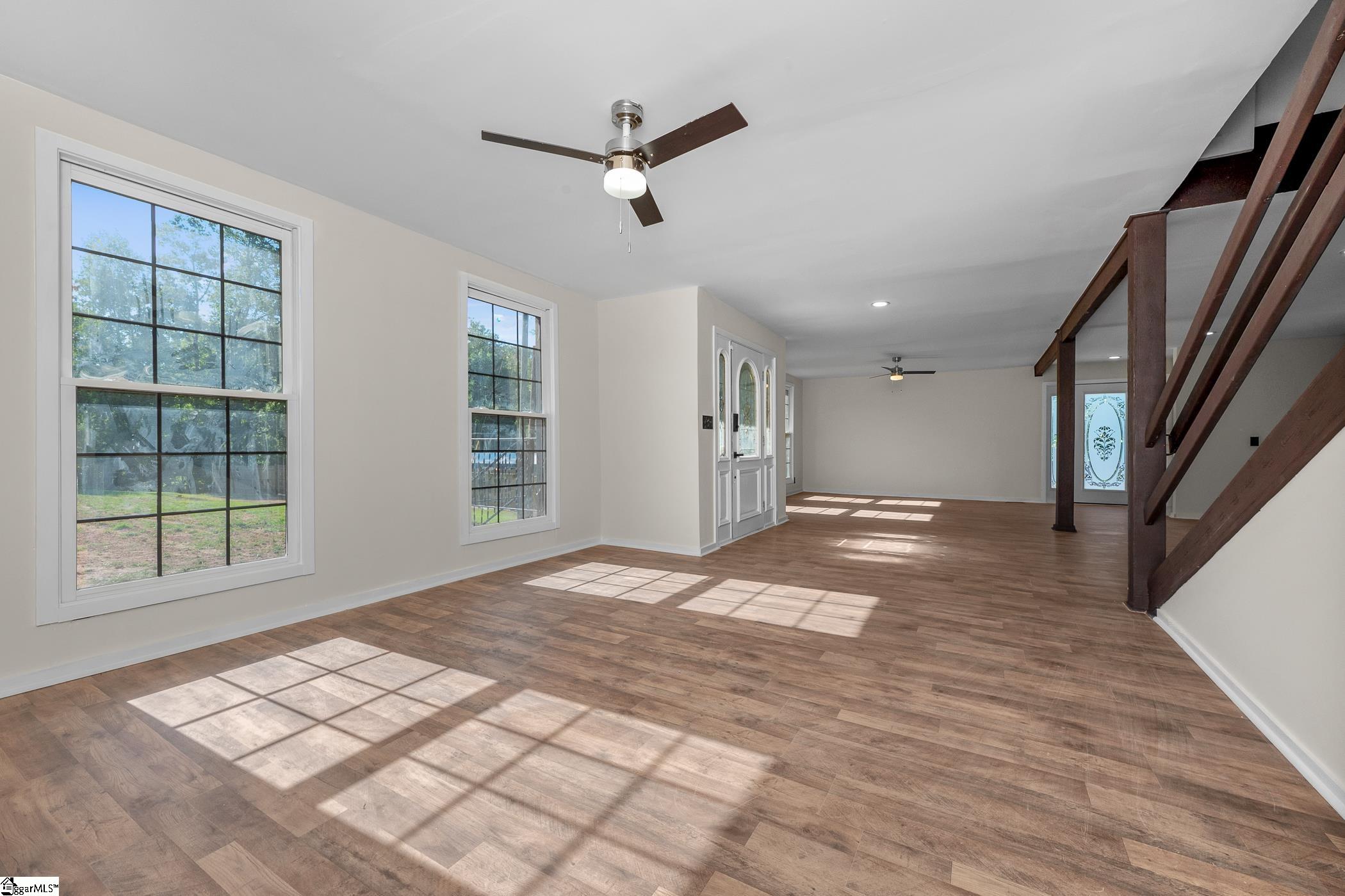 141 Agnes Drive photo 10