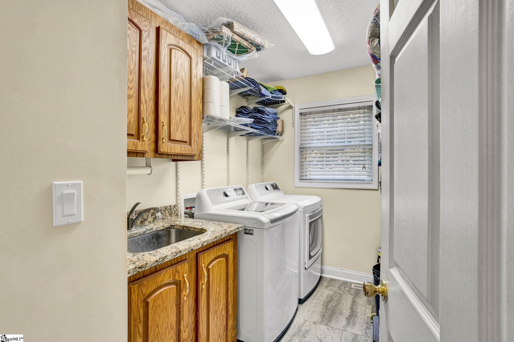 136 Amberwood Drive photo 15