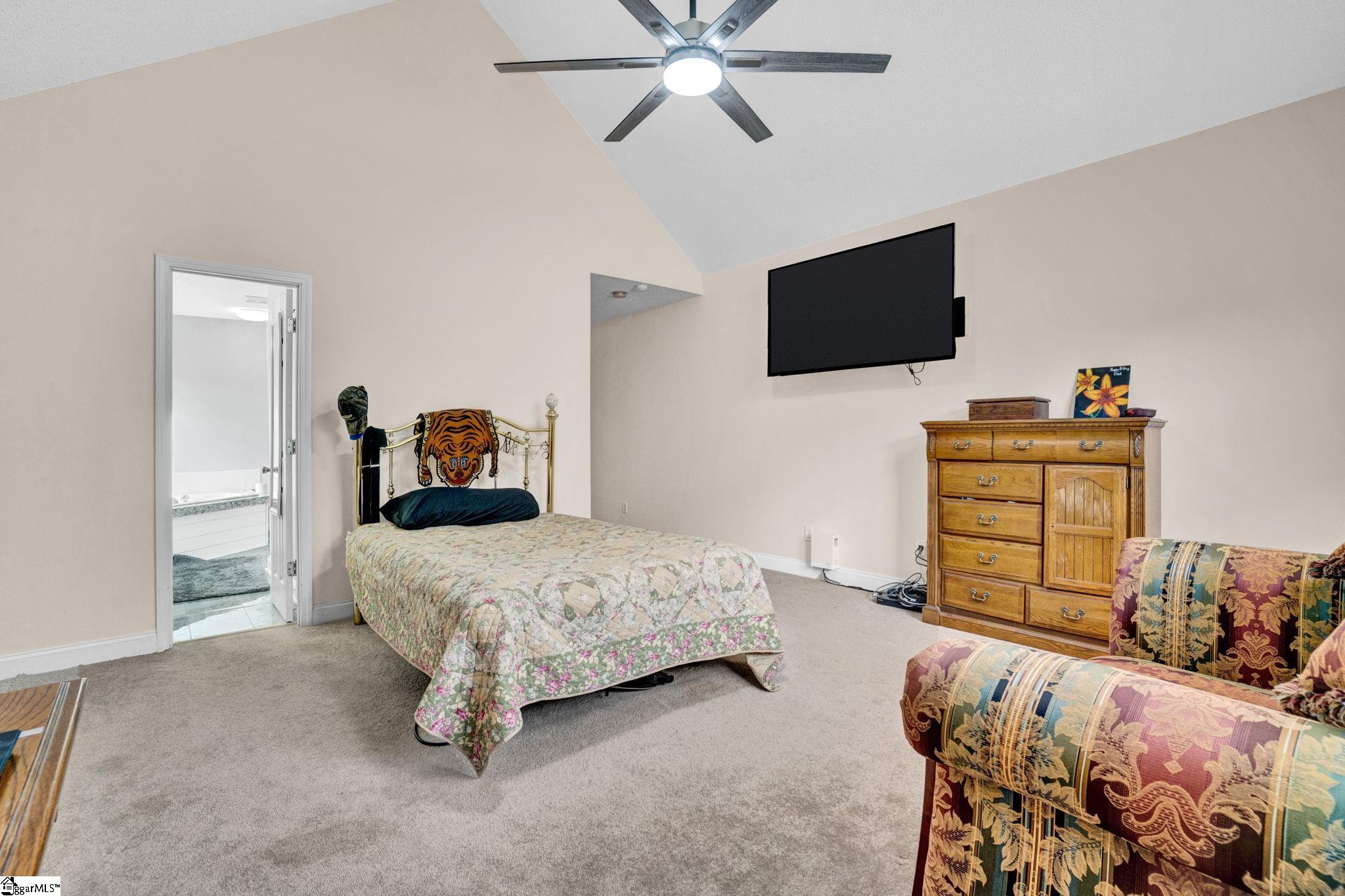 136 Amberwood Drive photo 21