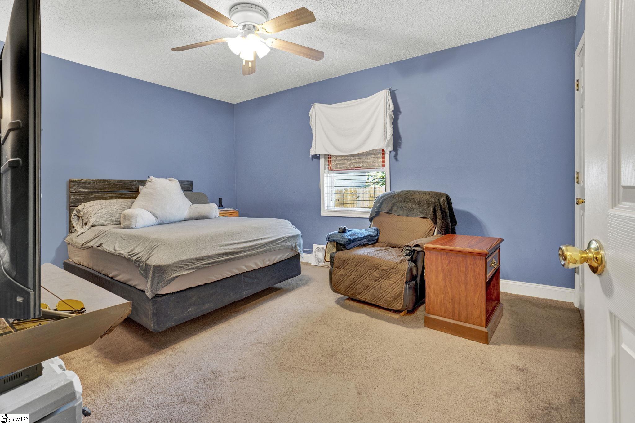 136 Amberwood Drive photo 24