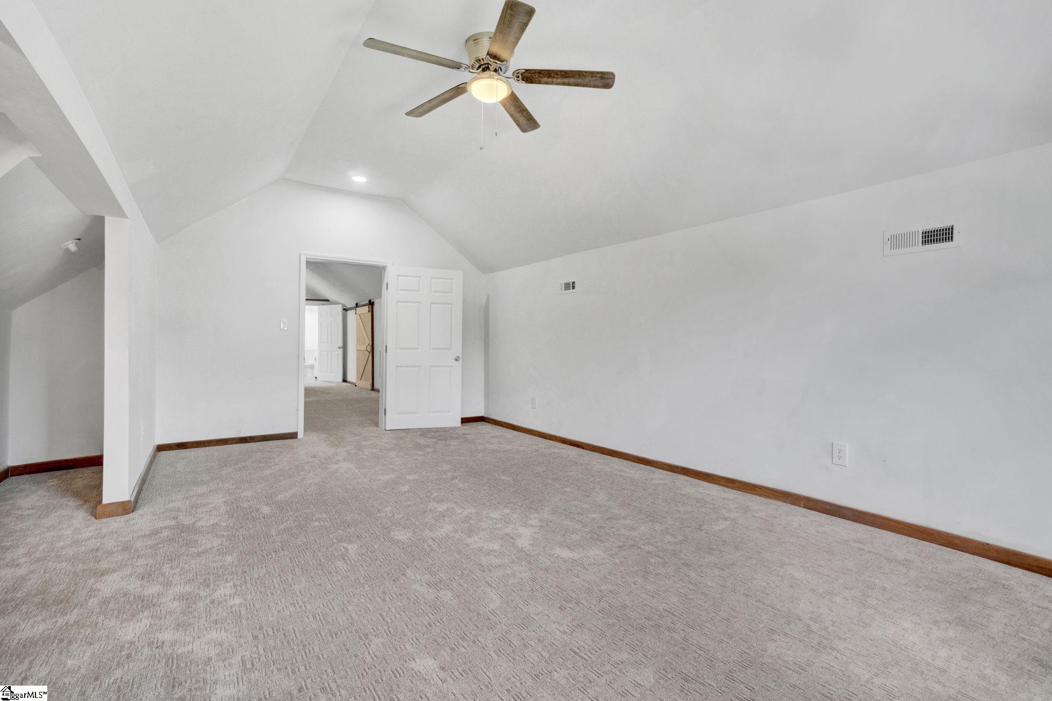 136 Amberwood Drive photo 33