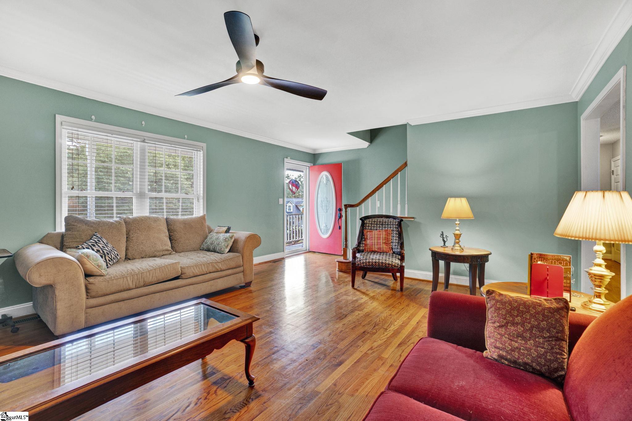 136 Amberwood Drive photo 5