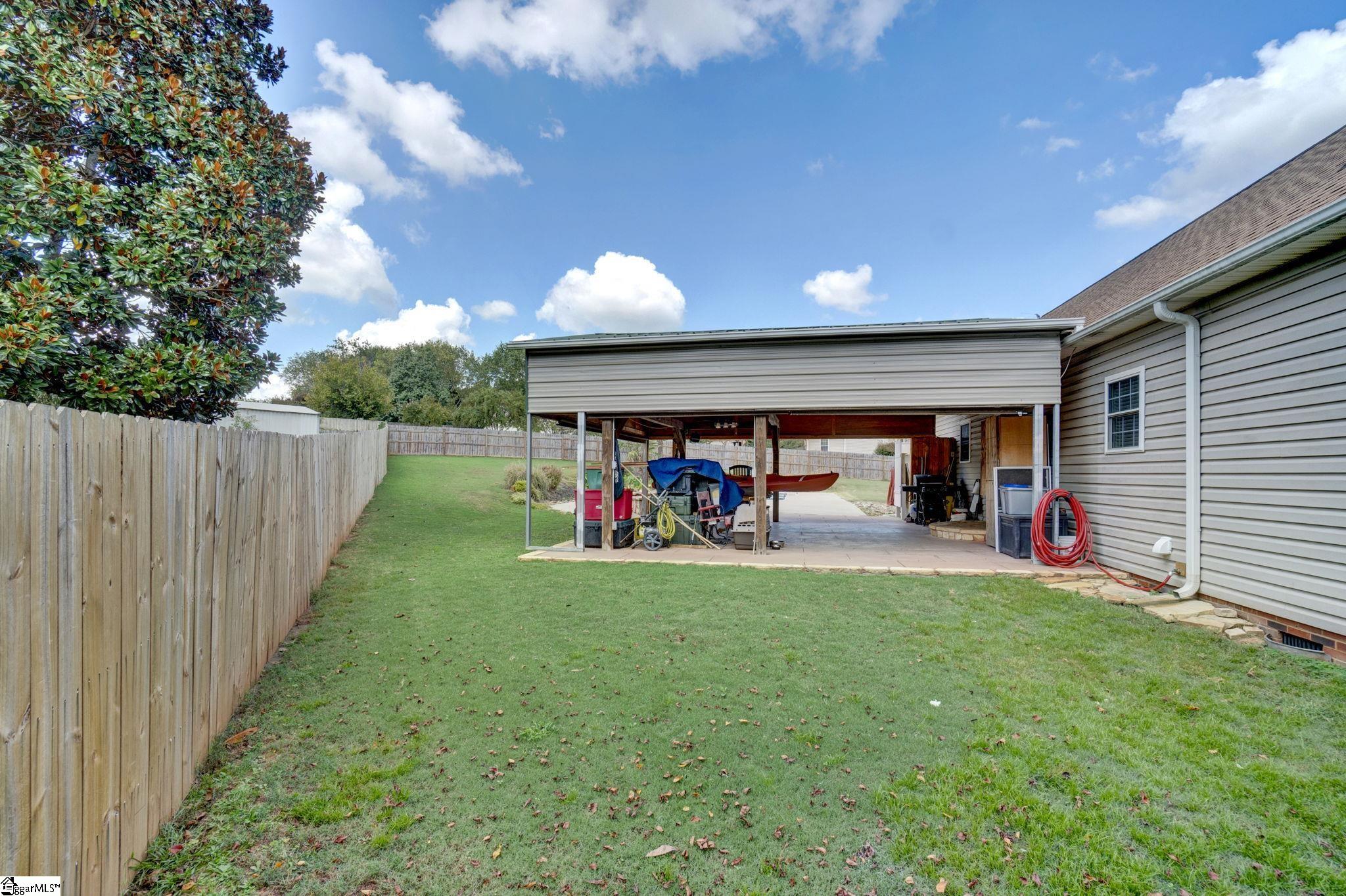 136 Amberwood Drive photo 42