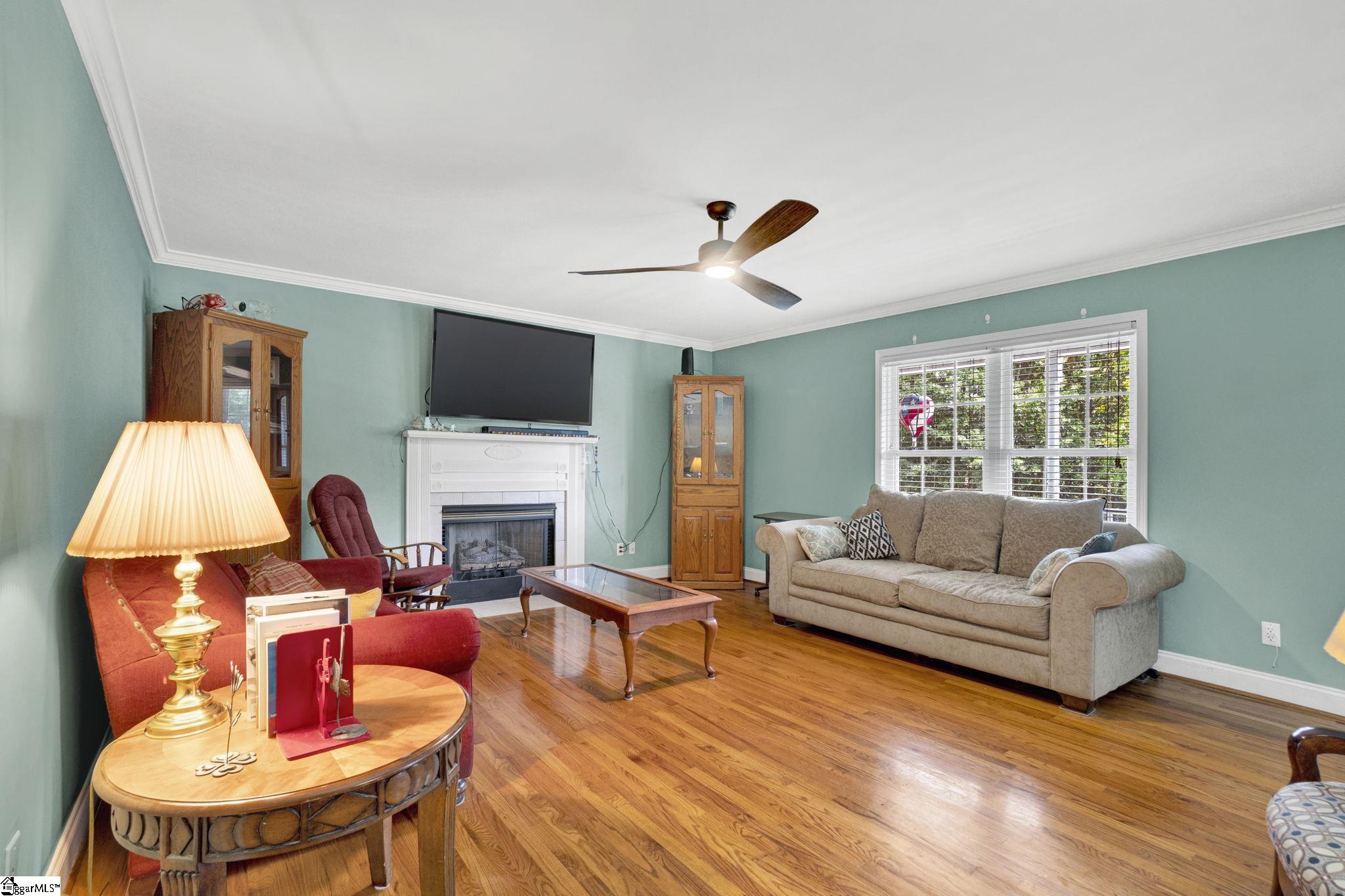 136 Amberwood Drive photo 6