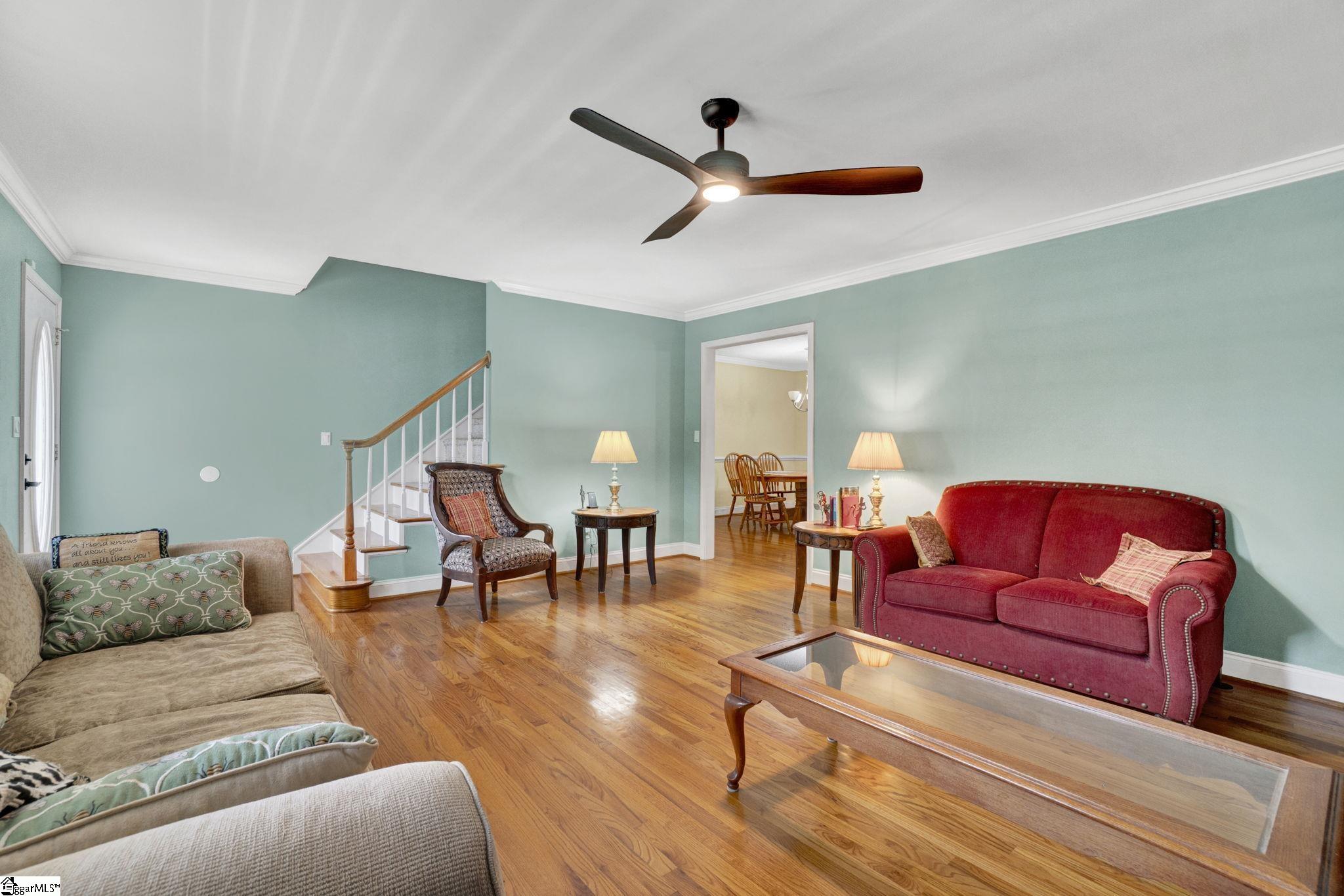 136 Amberwood Drive photo 8