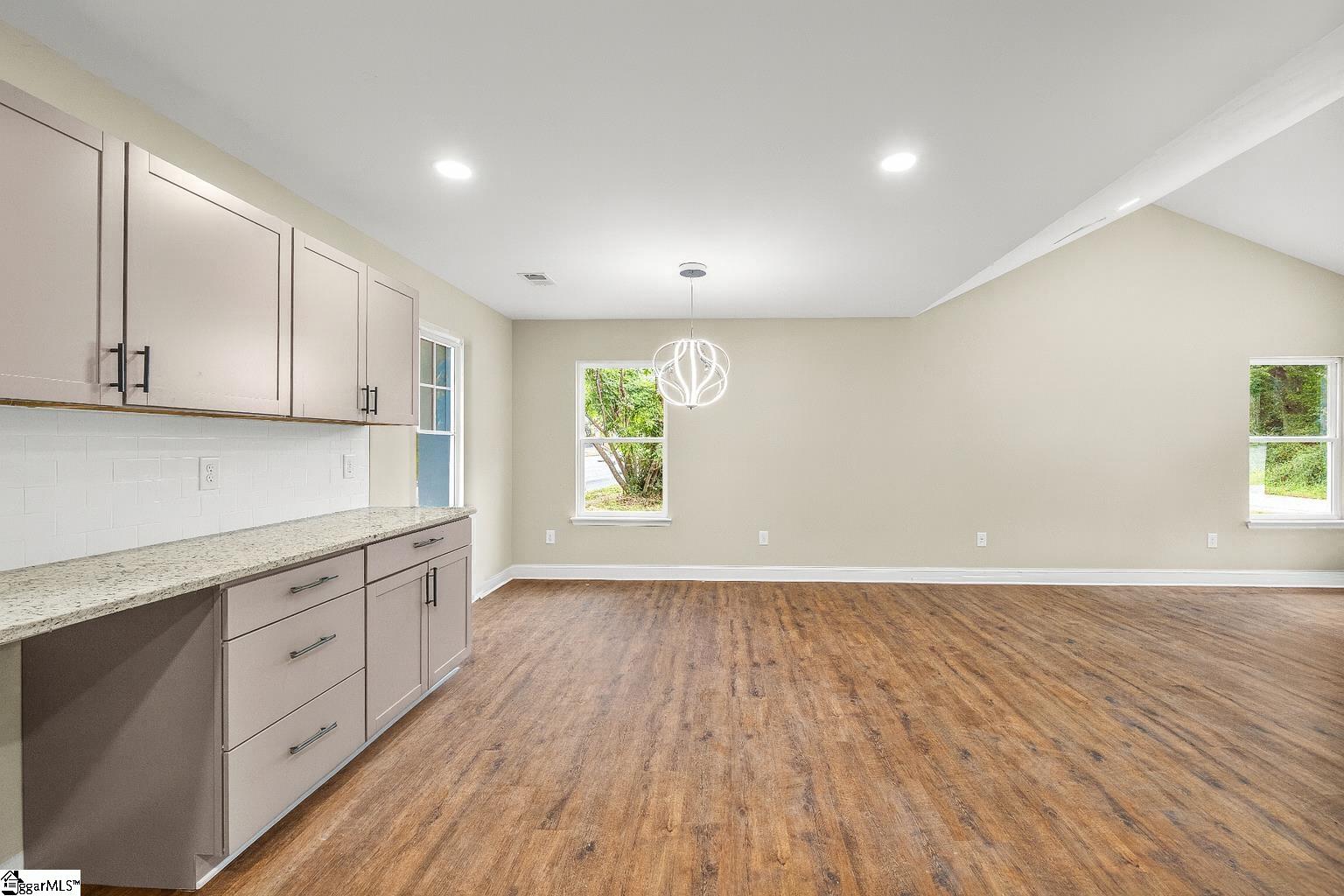 1606 S Murray Avenue Extension photo 12